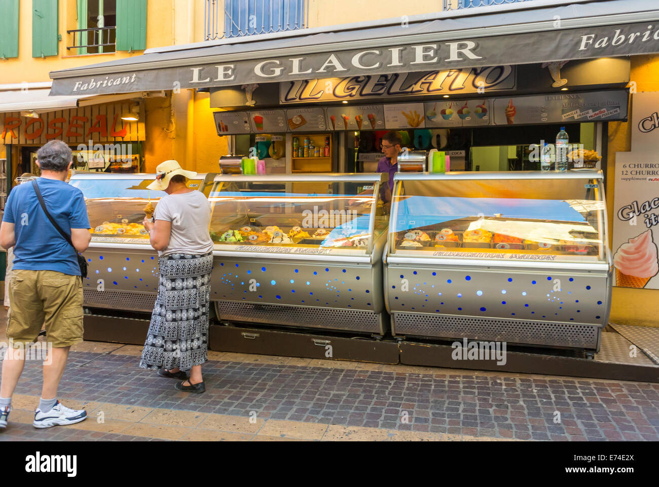 Collioure, France, Senior Couple, Tourists Buying Ice Cream at Shop "Le  Glacier" Sign in Seaside Village near Perpignan, South of France Stock  Photo - Alamy