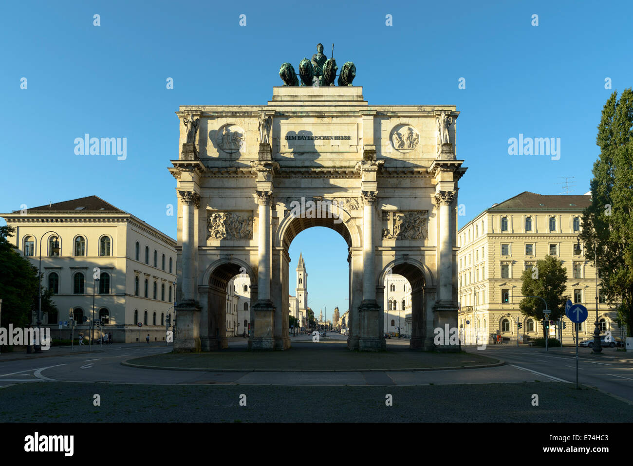 Siegestor, Victory Gate, Ludwigstrasse, Munich Stock Photo - Alamy