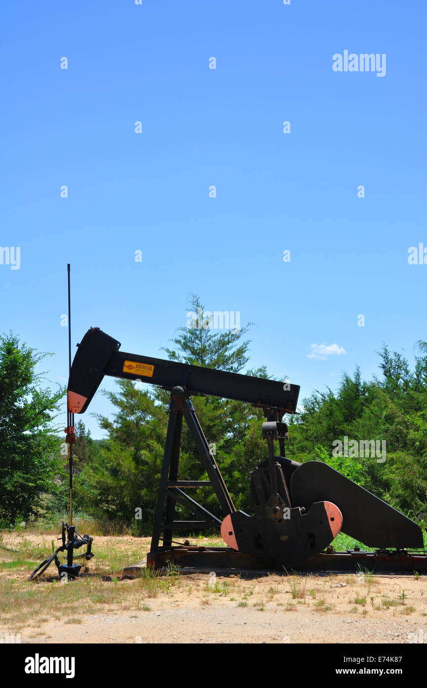 Oil pump on ranch in Texas, USA Stock Photo Alamy