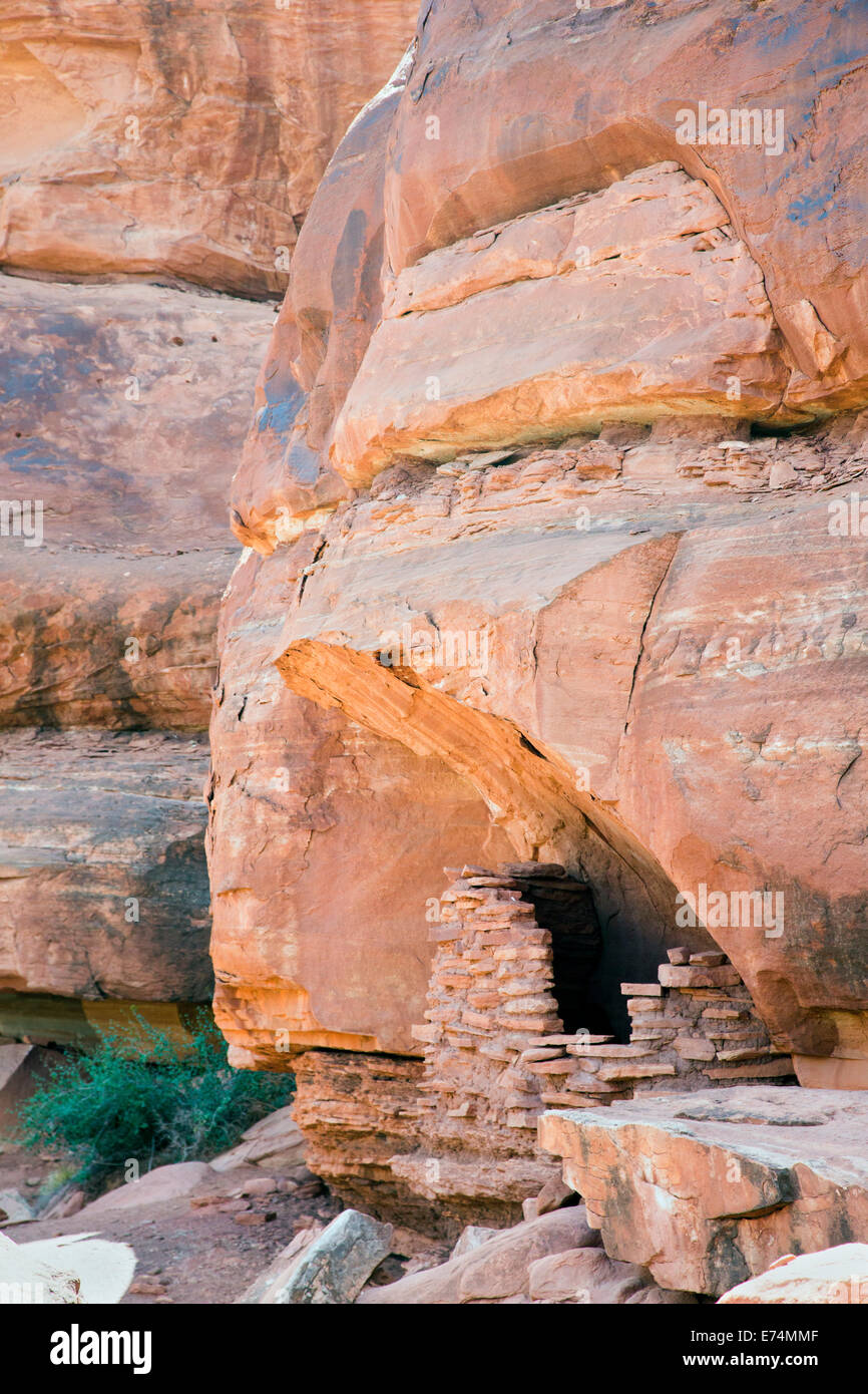 Canyonlands National Park, Utah - An ancient Anasazi granary on a cliff high above the Colorado River. Stock Photo