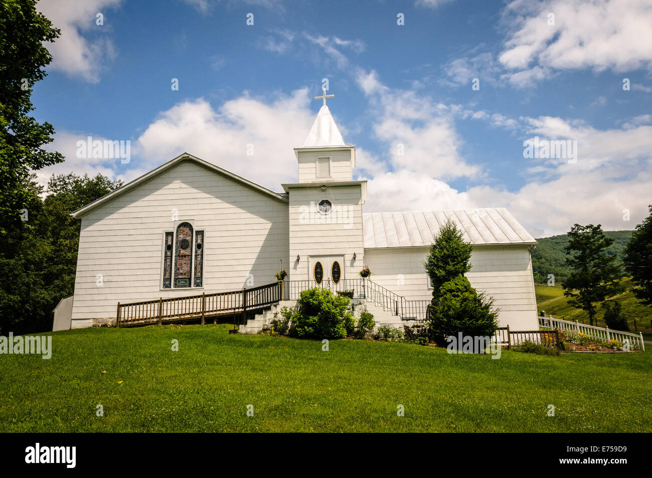 Green Hill United Methodist Church, 63 Greenhill Lane, Monterey