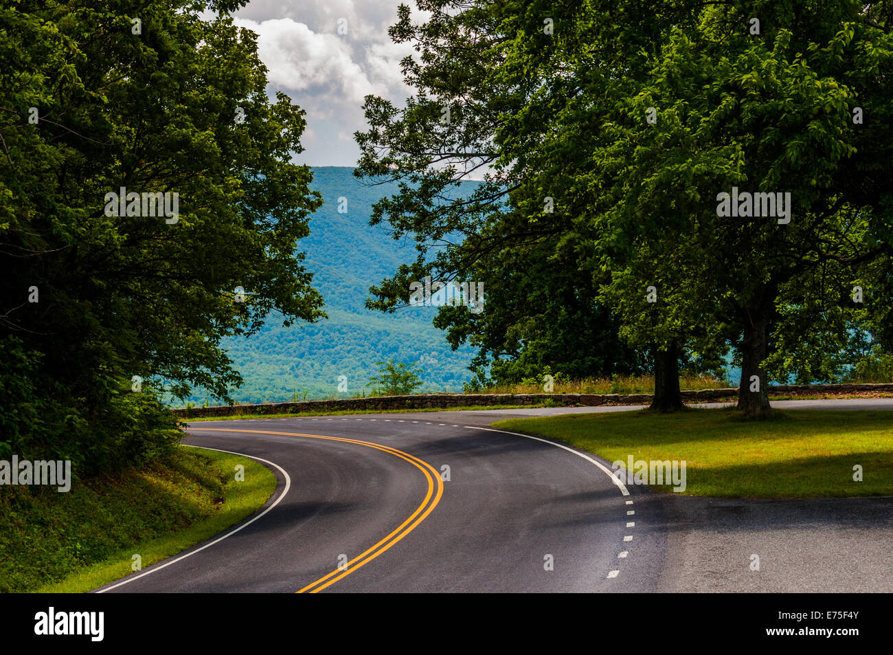 Curve on Skyline Drive and view of the Blue Ridge in Shenandoah National Park, Virginia. Stock Photo