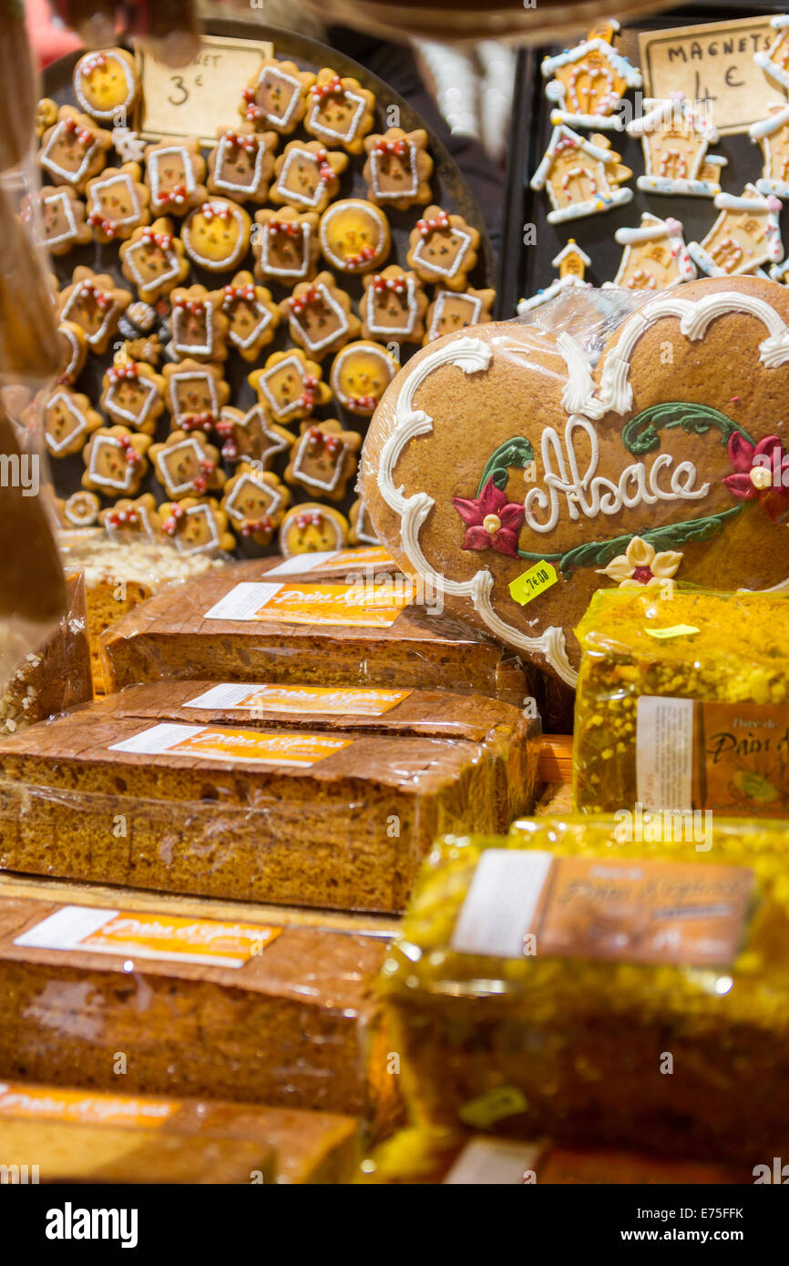 Non-branded gingerbread items including a heart at the Colmar 'Christmas Market' Stock Photo