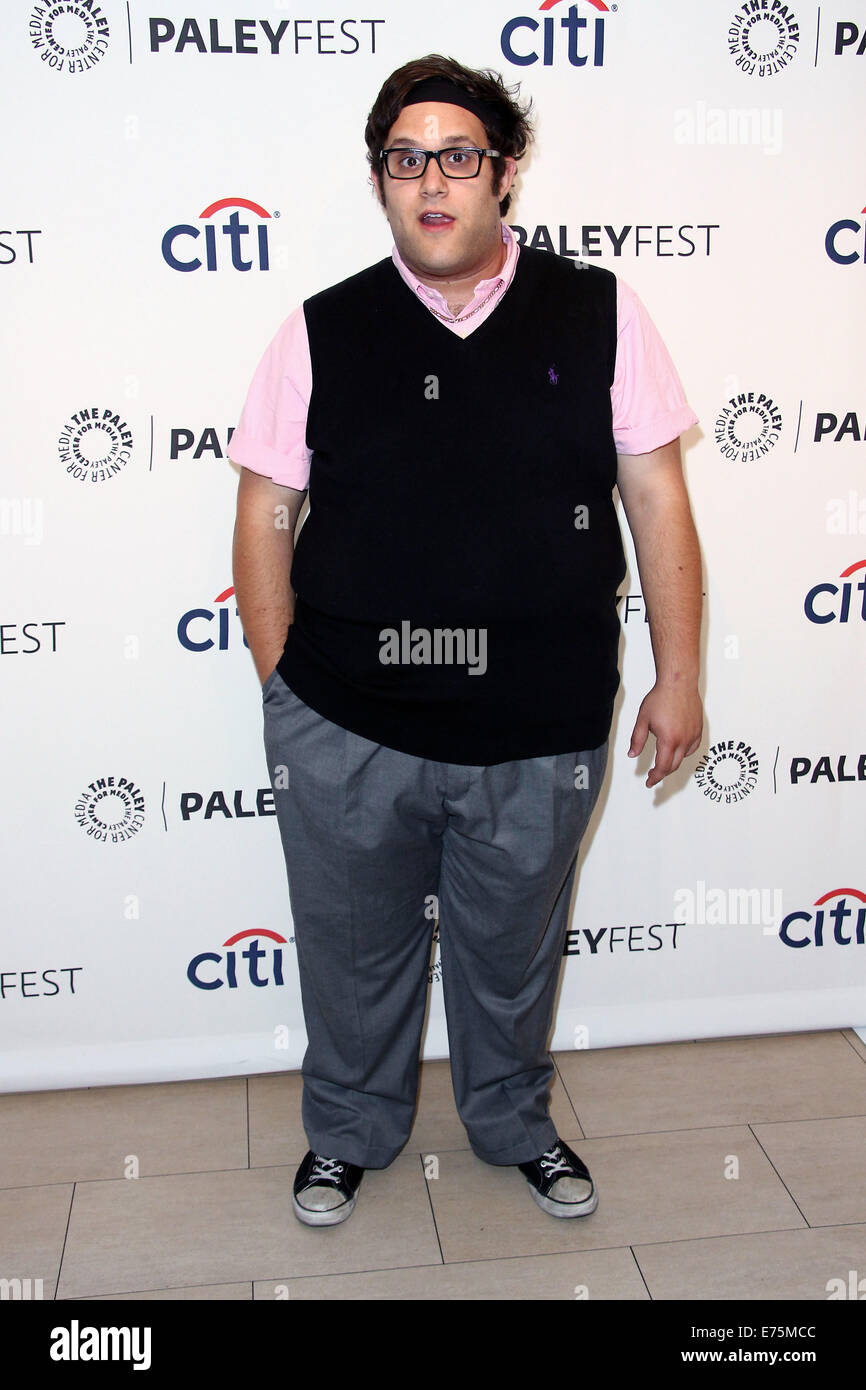 Ari stidham hi-res stock photography and images - Alamy