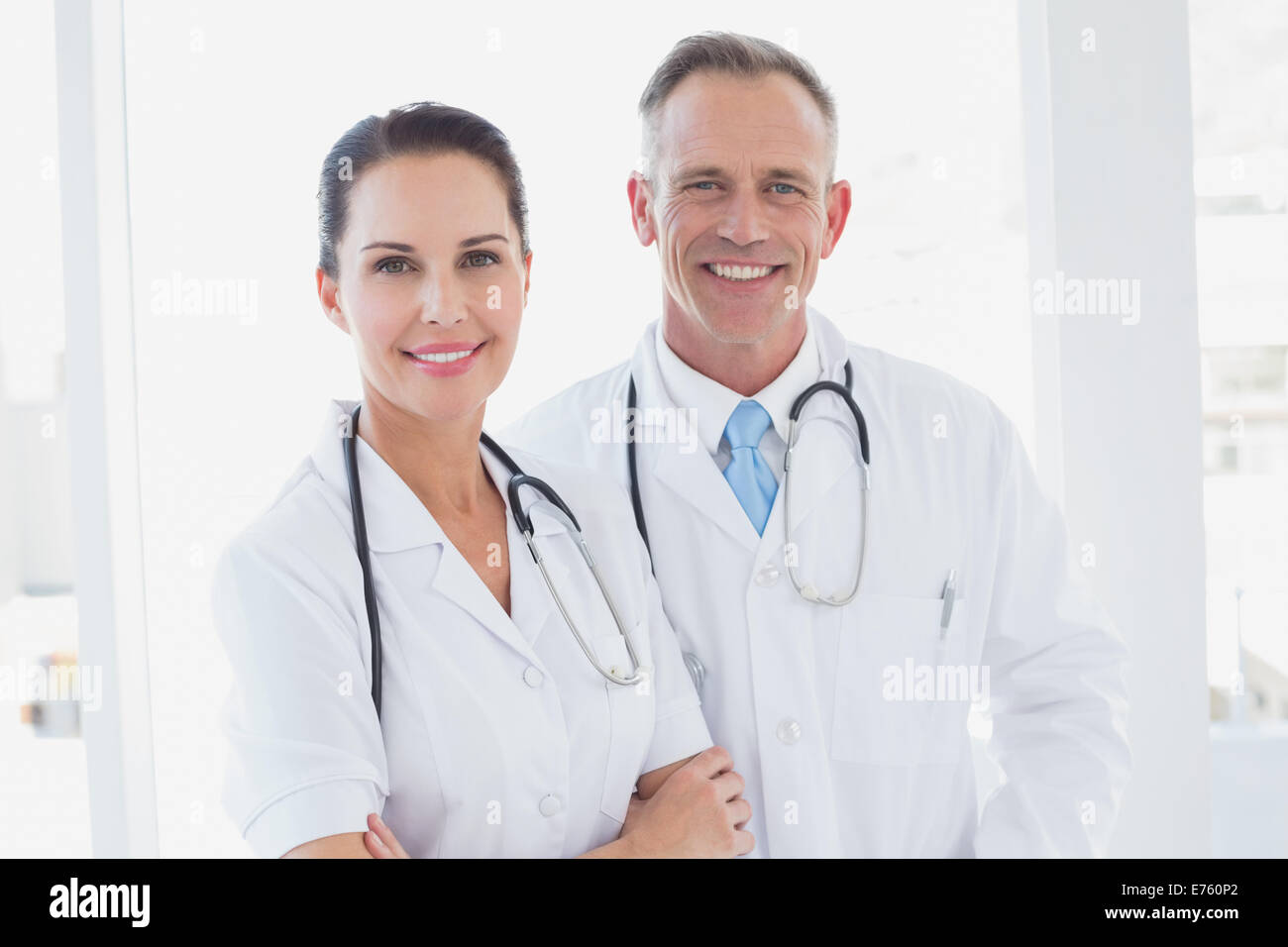 Doctors lab working hi-res stock photography and images - Alamy