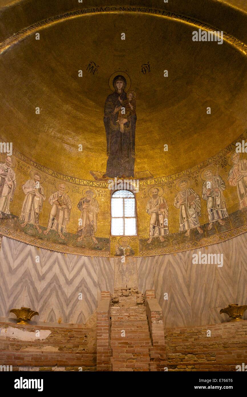 Byzantine Mosaics of the Virgin Mary and Child above the altar, 11th century, Cathedral of Santa Maria Assunta, Torcello, Venice Stock Photo