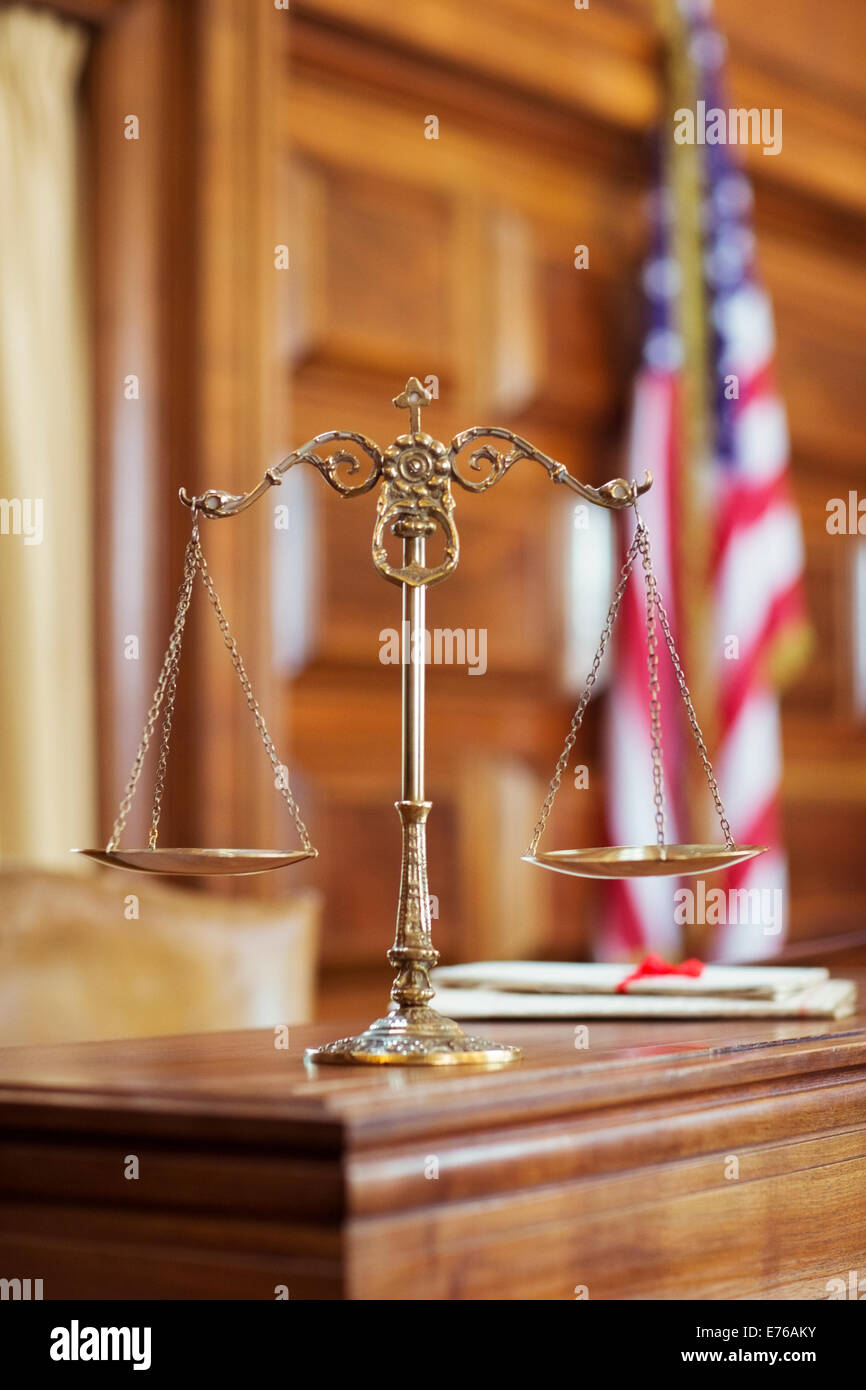 Court judge scales justice hi-res stock photography and images - Alamy