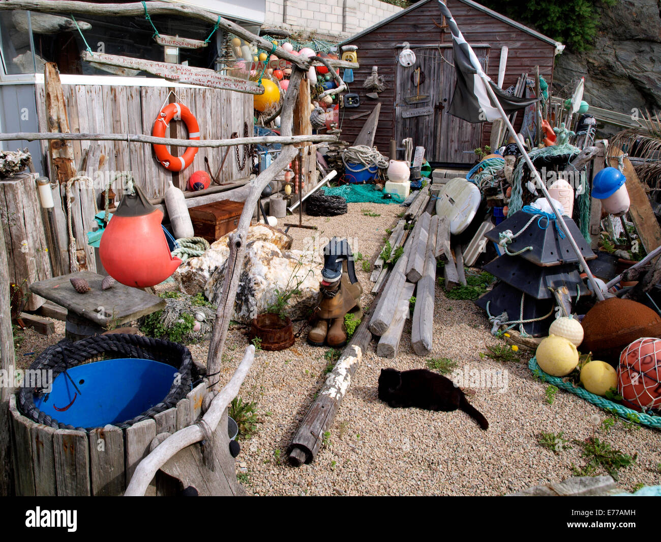 Flotsam beachcombing hi-res stock photography and images - Alamy