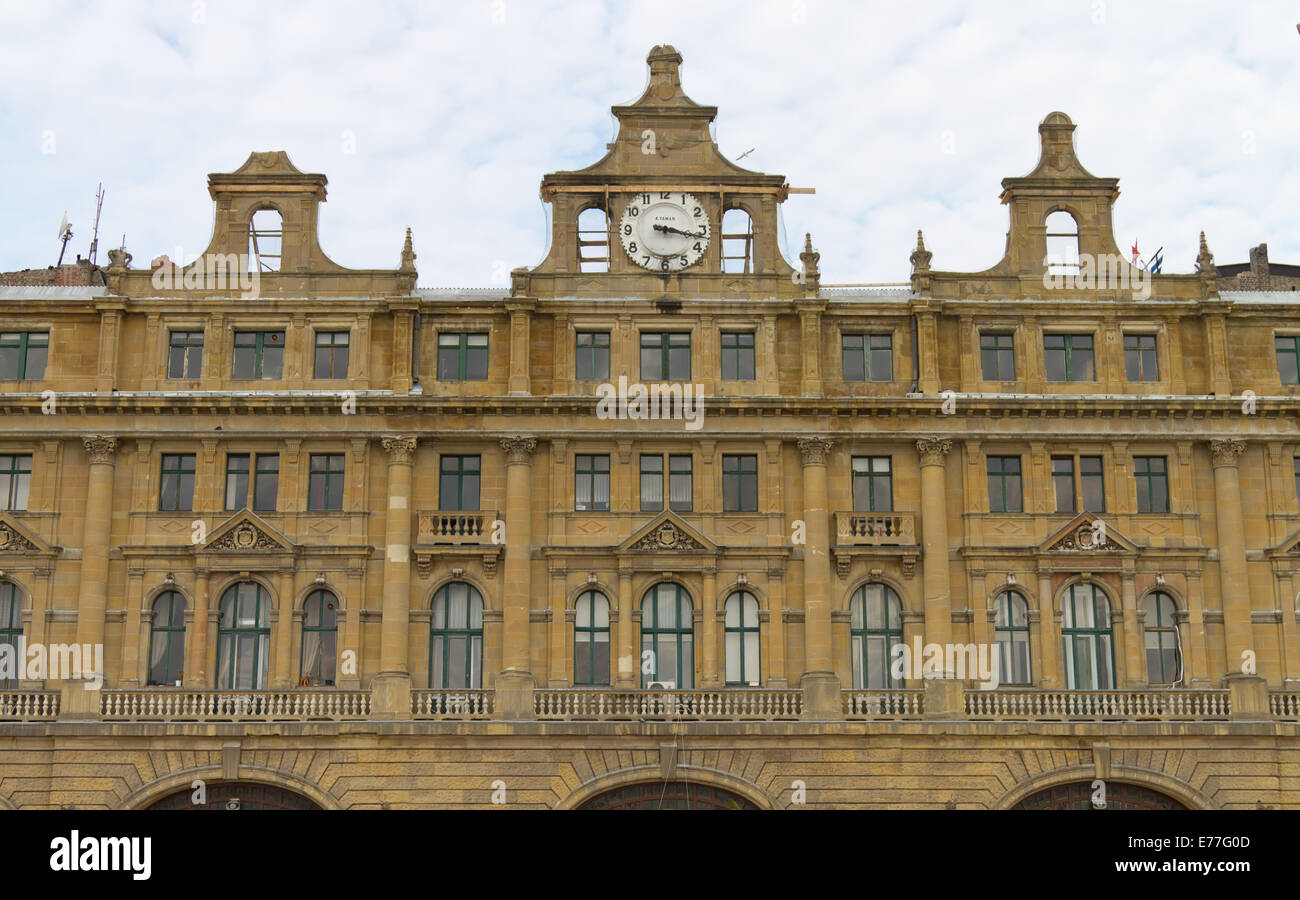 Haydarpasa Train Station Stock Photo Alamy