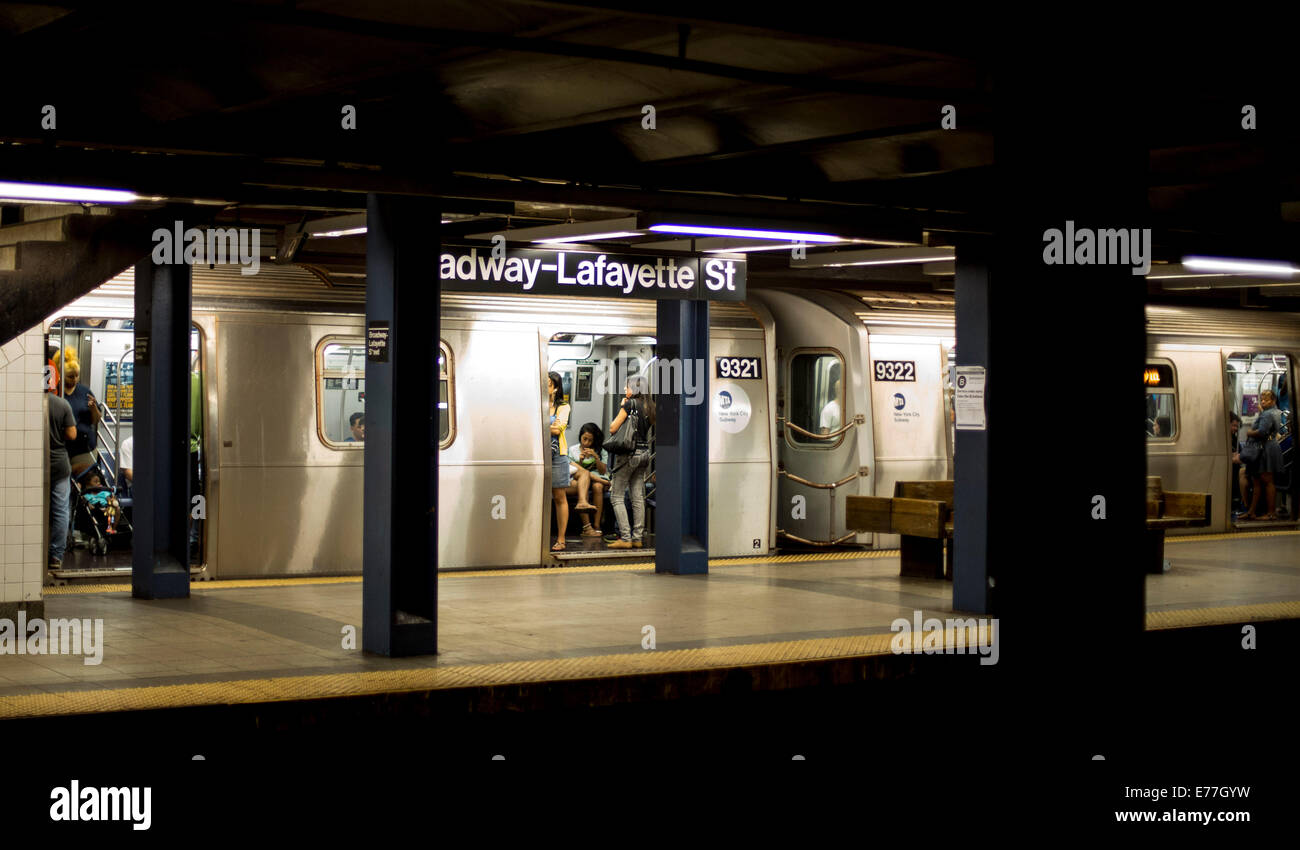 Broadway Lafayette Street subway platform NEW YORK Stock Photo