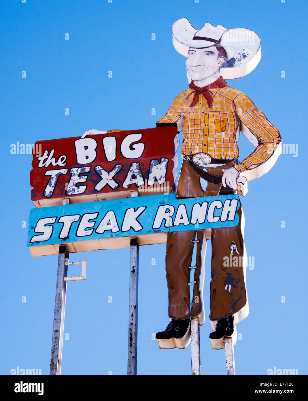 Big Texan Steak Ranch in Amarillo, TX, famed for its 72-oz steak challenge and classic Texas hospitality in a lively Western-themed setting. Stock Photo