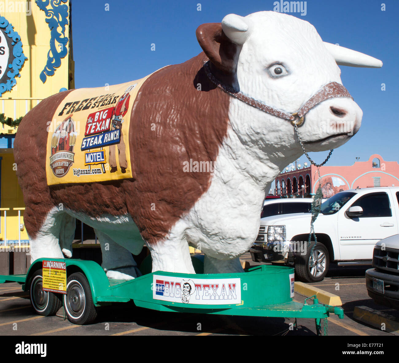 Big Texan Steak Ranch in Amarillo, TX, famed for its 72-oz steak challenge and classic Texas hospitality in a lively Western-themed setting. Stock Photo