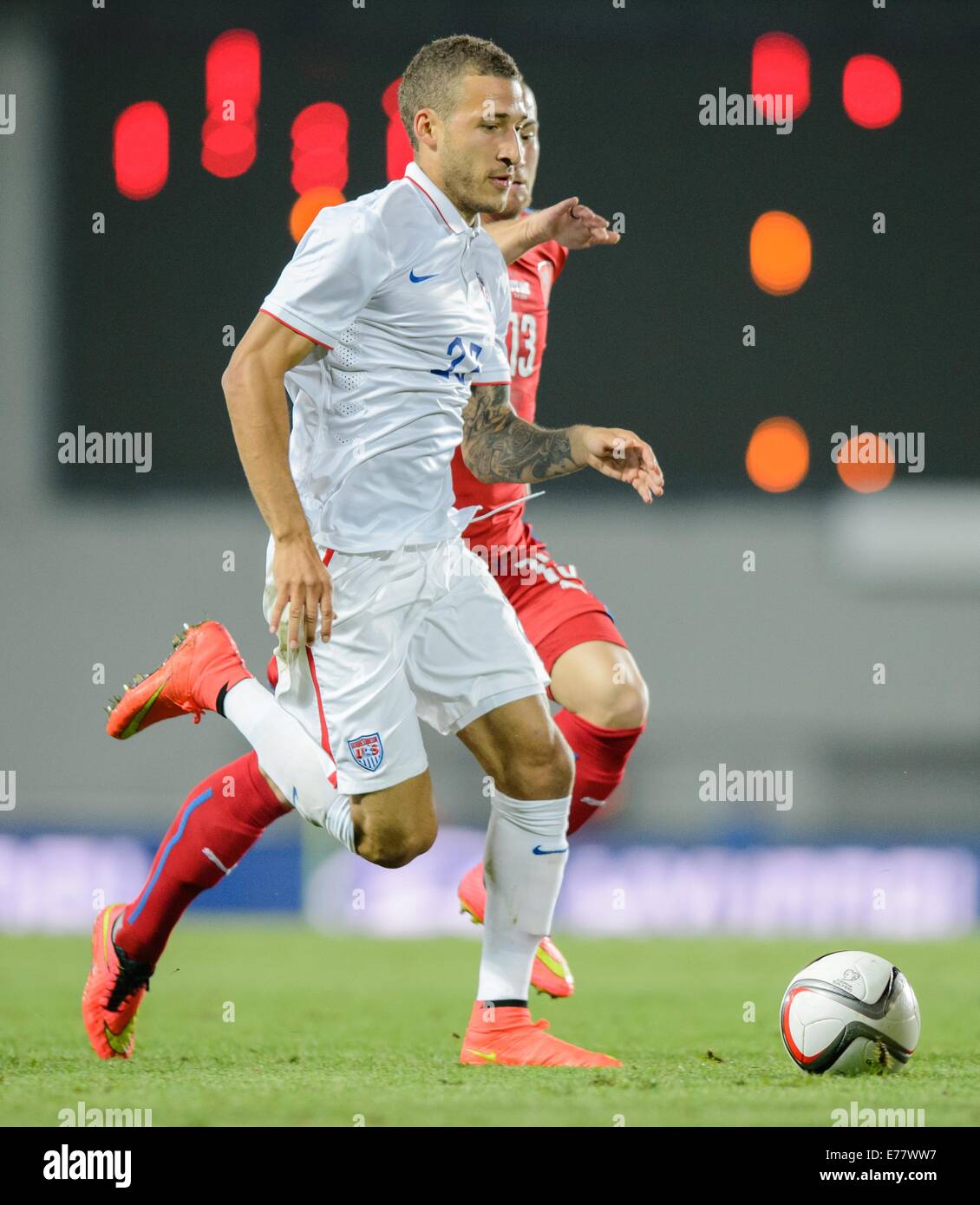USA's Fabian Johnson controls the ball during the soccer friendly between Czech Republic and USA in Prague, Czech Republic, 3 Septmember 2014. Photo: Thomas Eisenhuth/dpa - NO WIRE SERVICE - Stock Photo