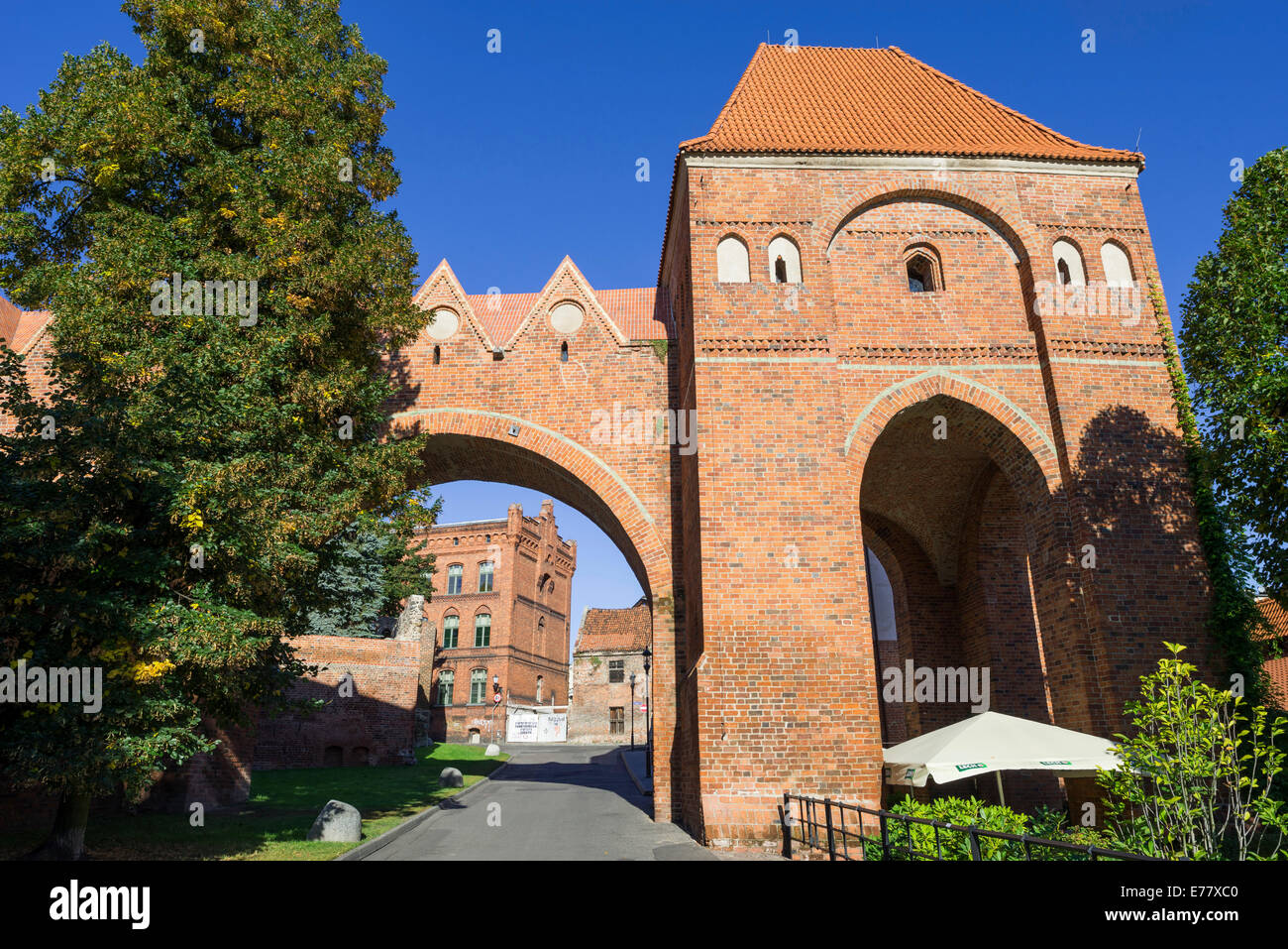 The Gate and the tower of the city wall, Toruń, Kujawy-Pomerania Province, Poland Stock Photo