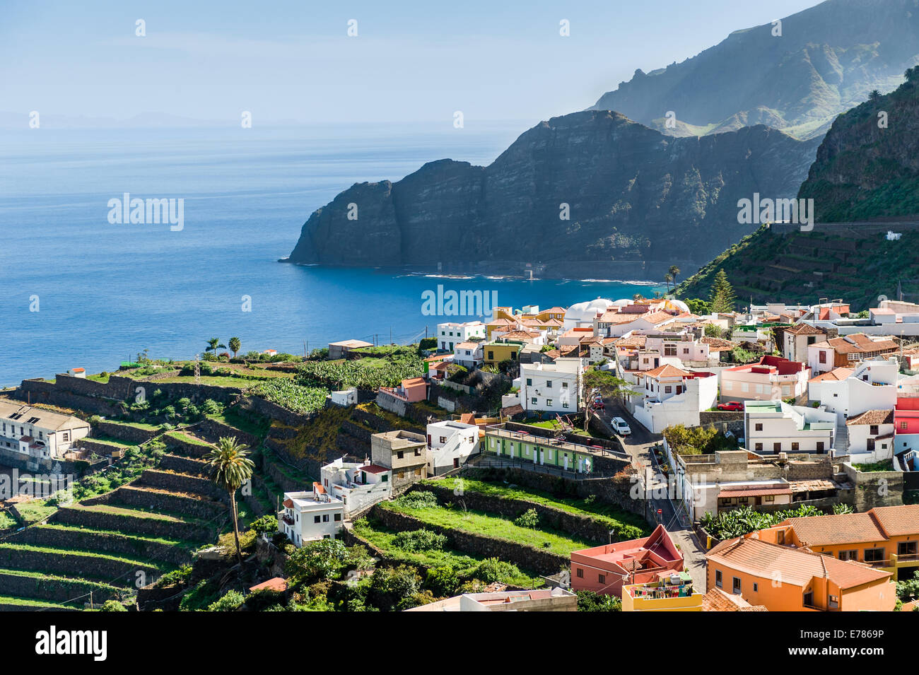 Village houses and atlantic ocean hi-res stock photography and images ...