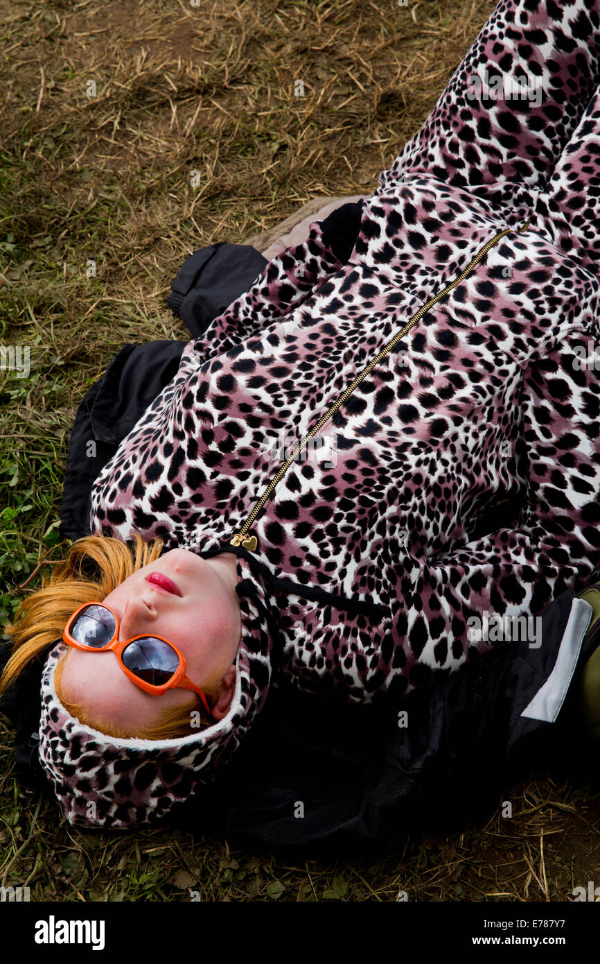 Glastonbury Festival sleeping visitor Stock Photo
