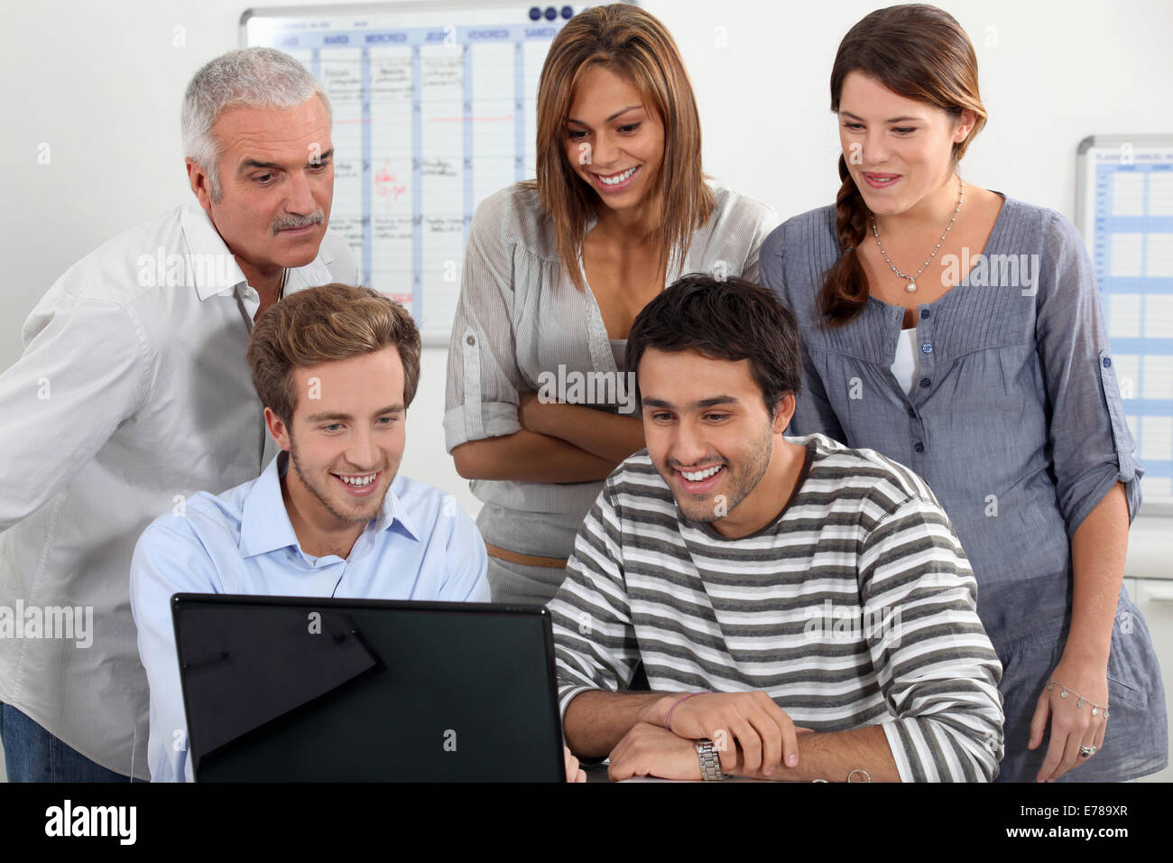 SHORT COMPUTER ARTICLES FOR STUDENTS visual data 6