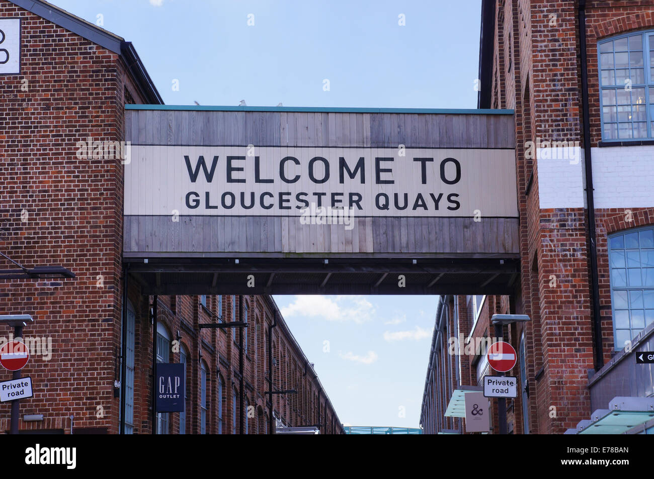 Gloucester quays hires stock photography and images Alamy