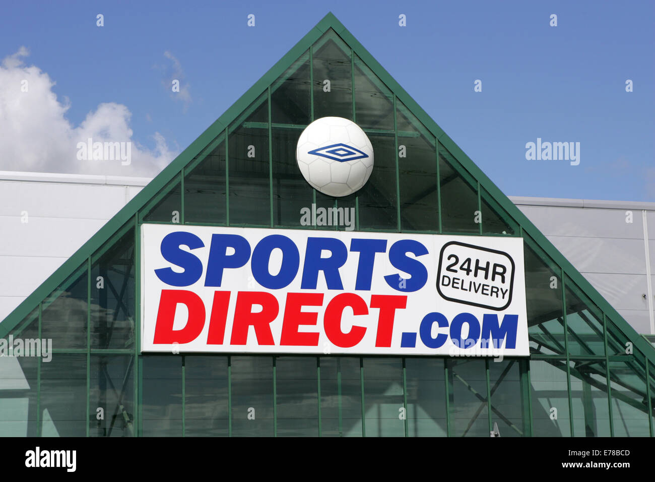 Sports direct hires stock photography and images Alamy