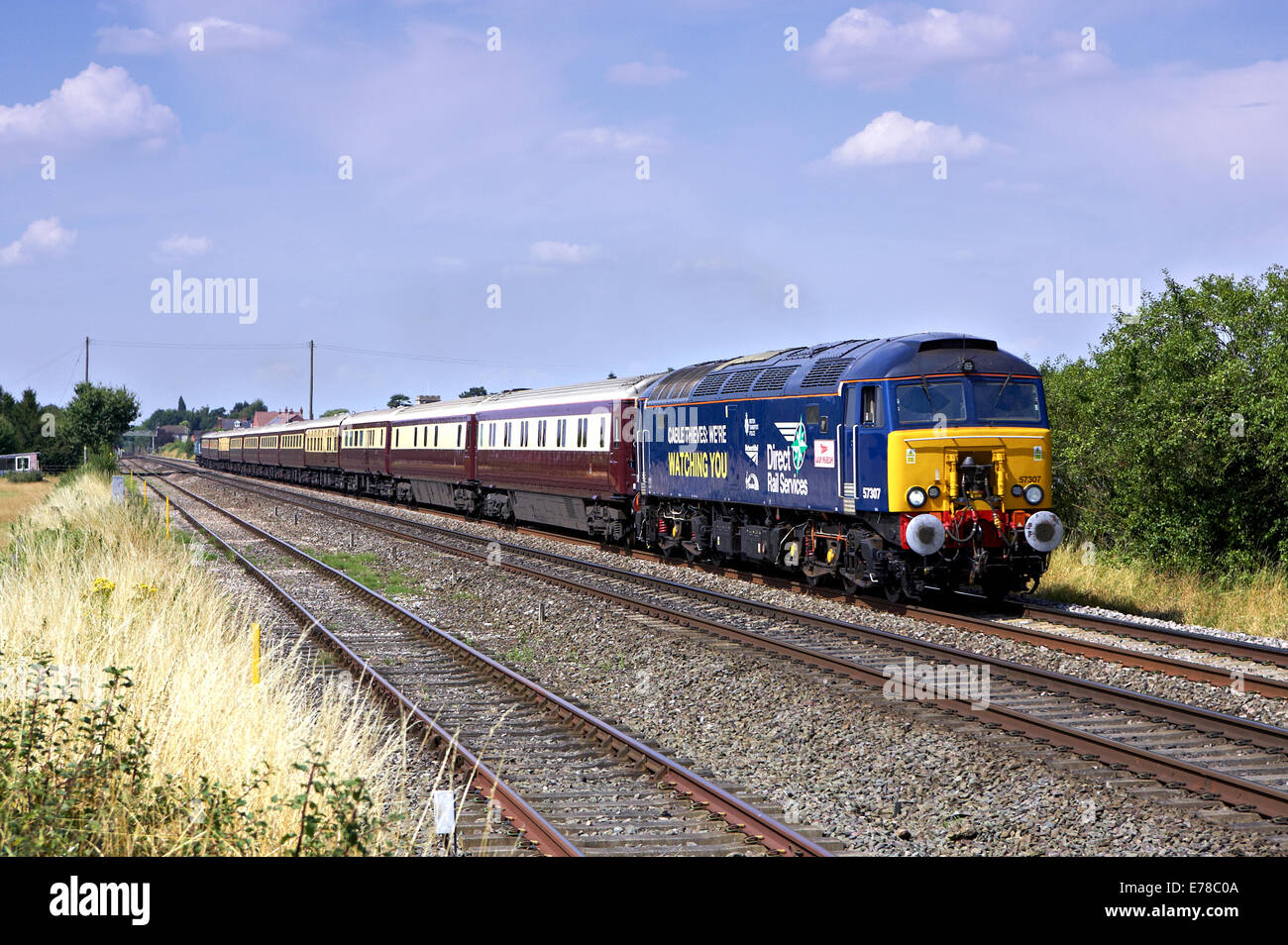 57307 heads the Northern Belle at Eckington running as 1Z16 Bristol - Bristol via Worcester, the 57 was deputising for 47810 whi Stock Photo