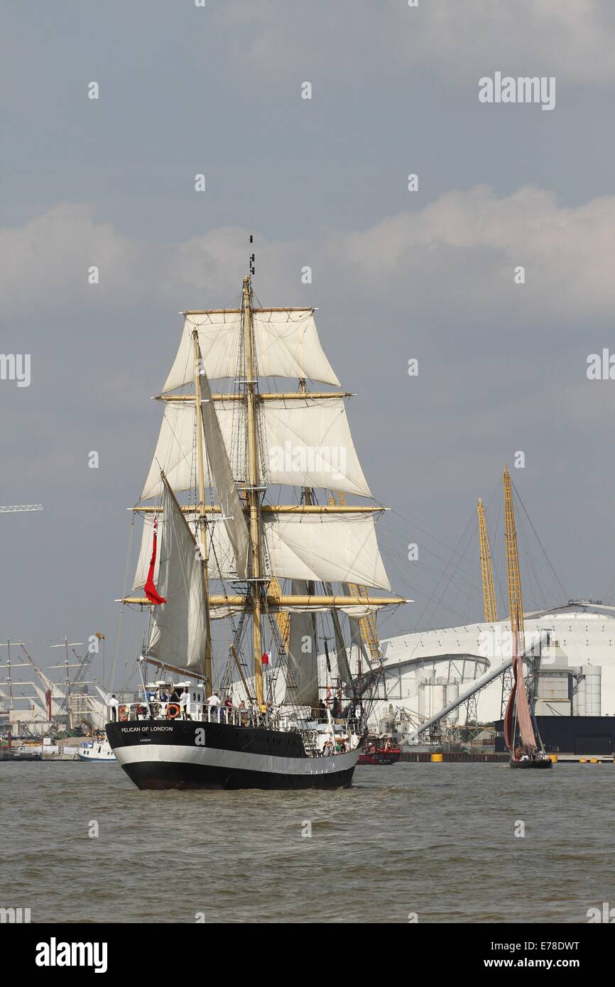 2014 tall ships festival london hi-res stock photography and images - Alamy