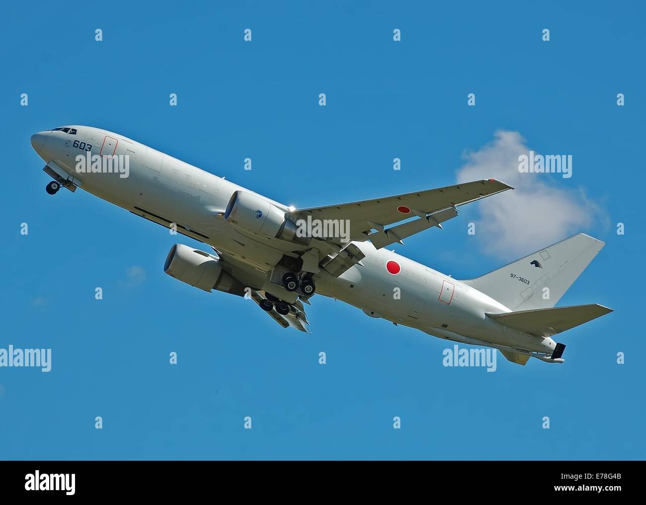 Japanese air self defense force hi-res stock photography and images - Alamy