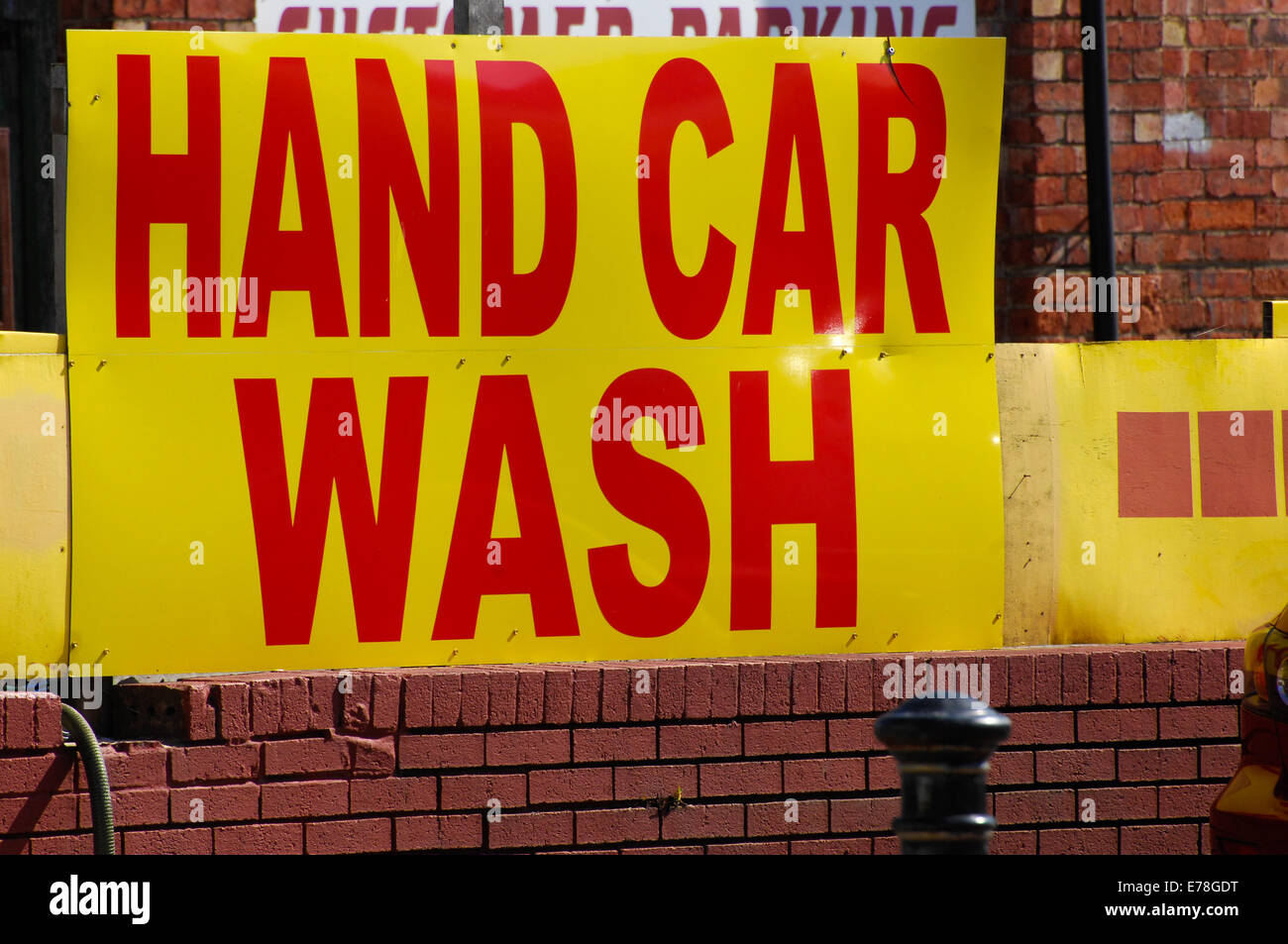 Hand car wash hi-res stock photography and images - Alamy