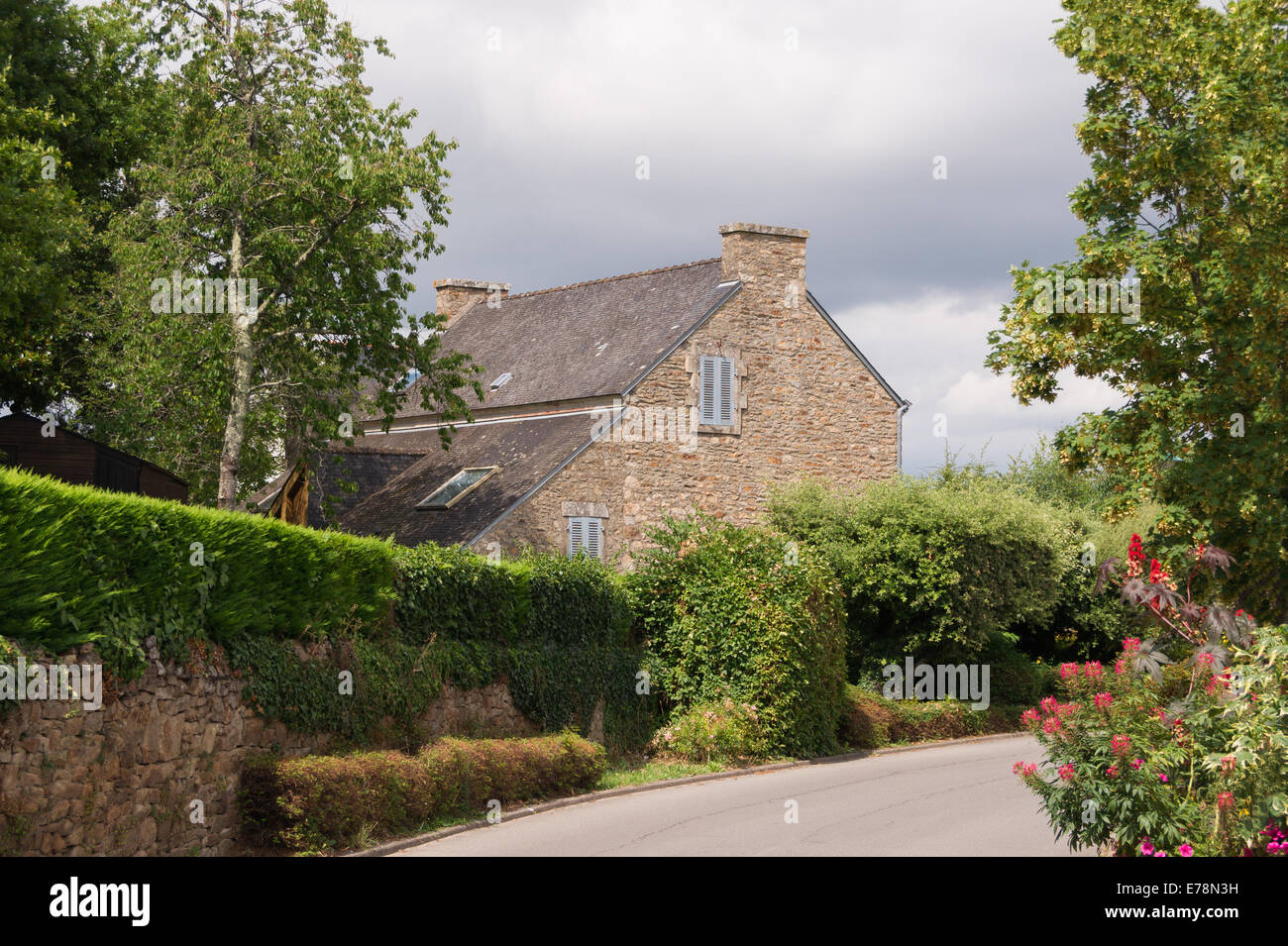 Breton house, PortBlanc (Baden), Morbihan Stock Photo Alamy