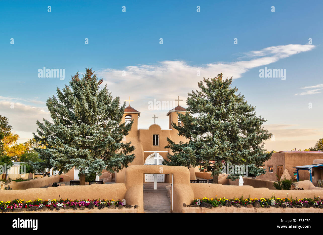Entrance to rancho de taos church new mexico hires stock photography
