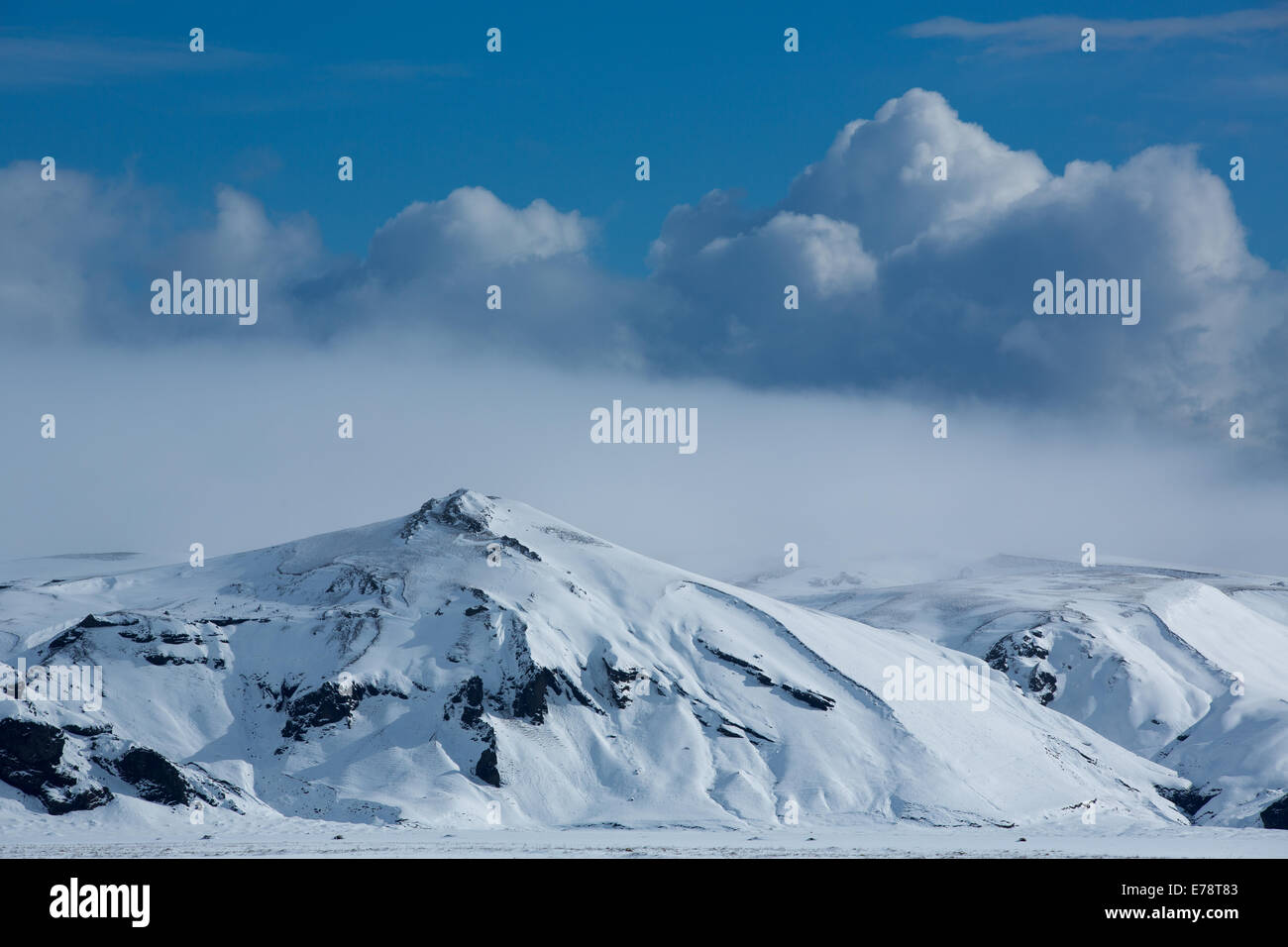 Harfursey in the snow, Myrdalssandur, southern Iceland Stock Photo