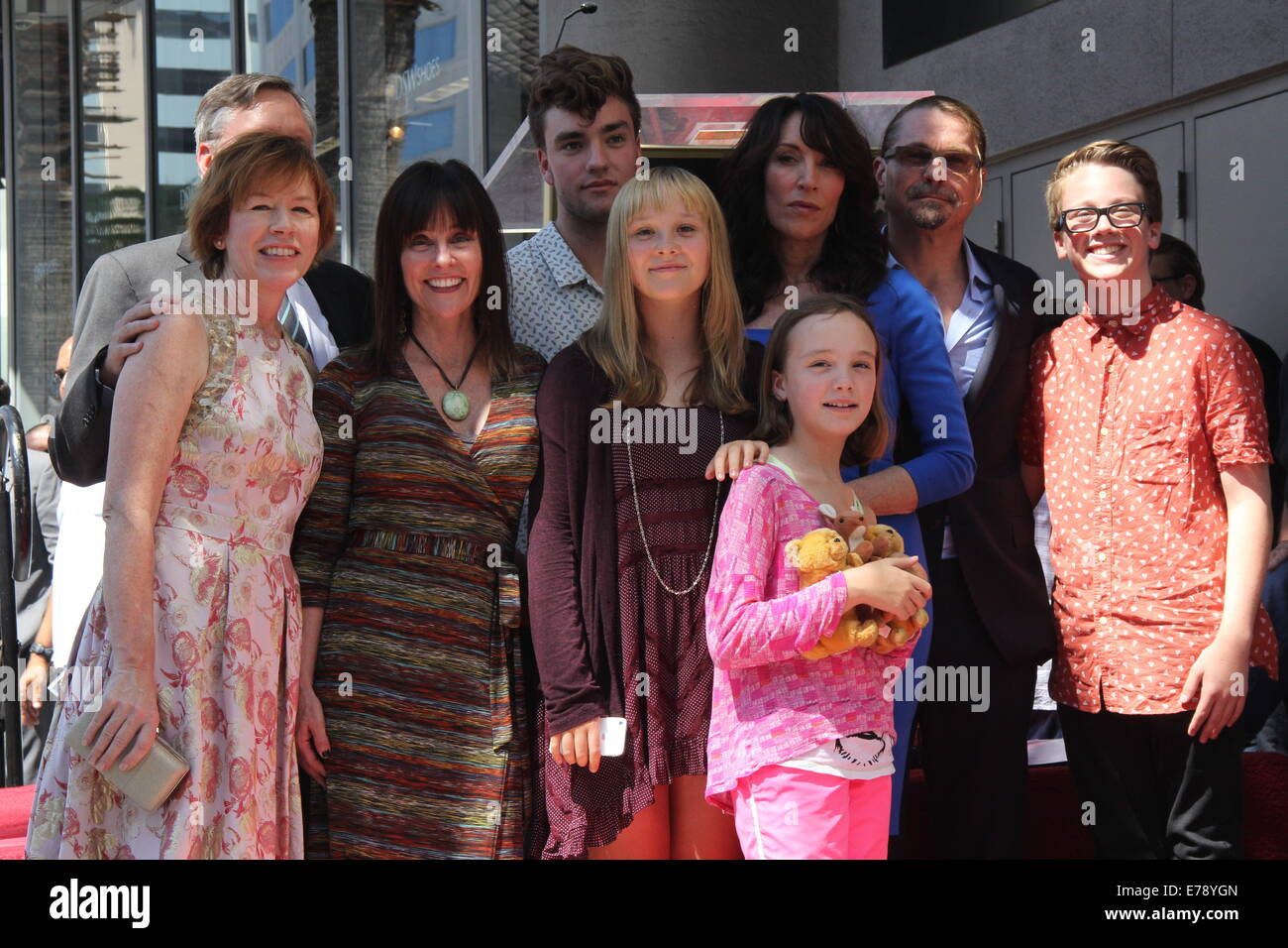 Katey sagal and family hi-res stock photography and images - Alamy