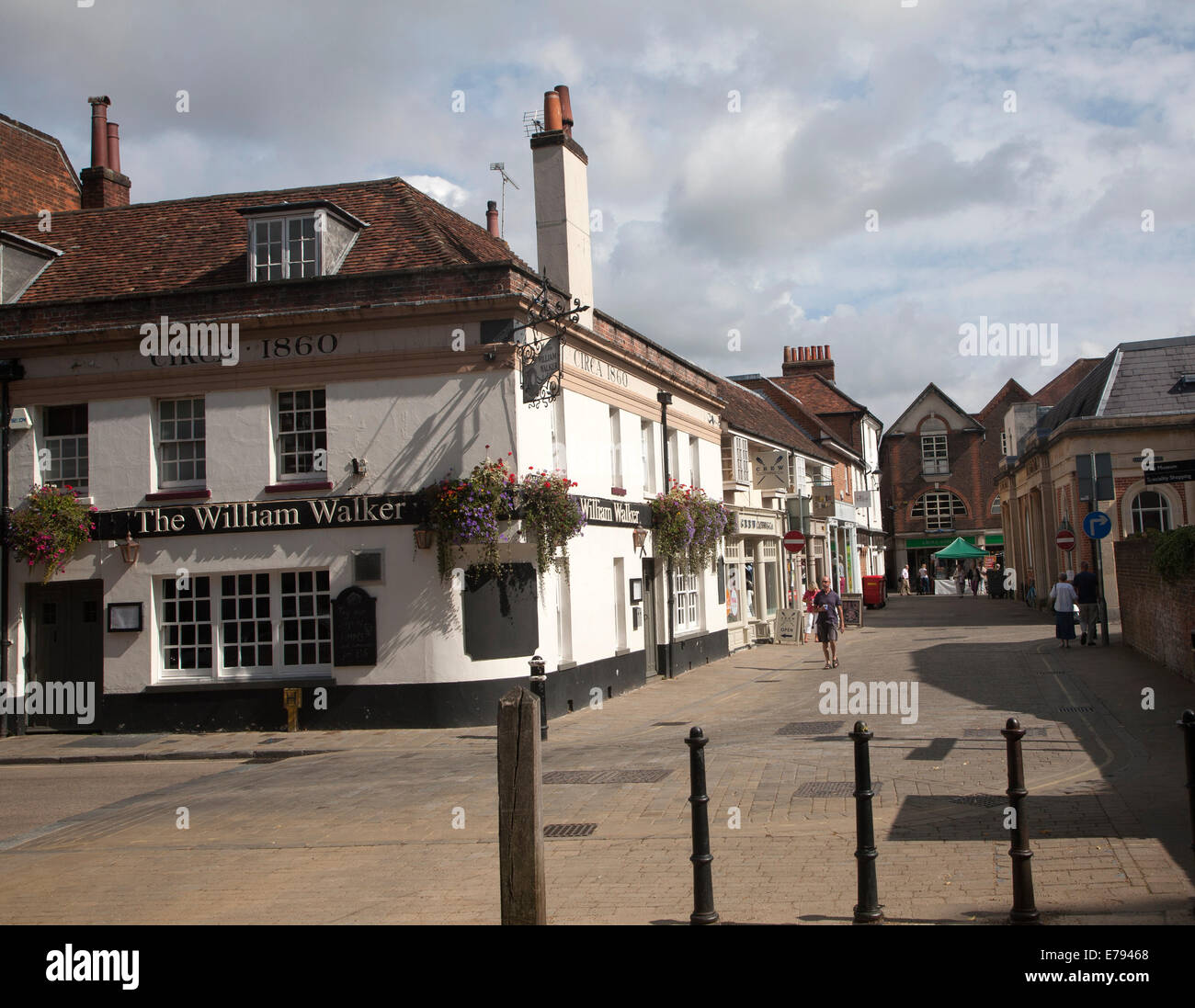 Historic pub 'The William Walker, in the town centre of Winchester, Hampshire, England Stock Photo
