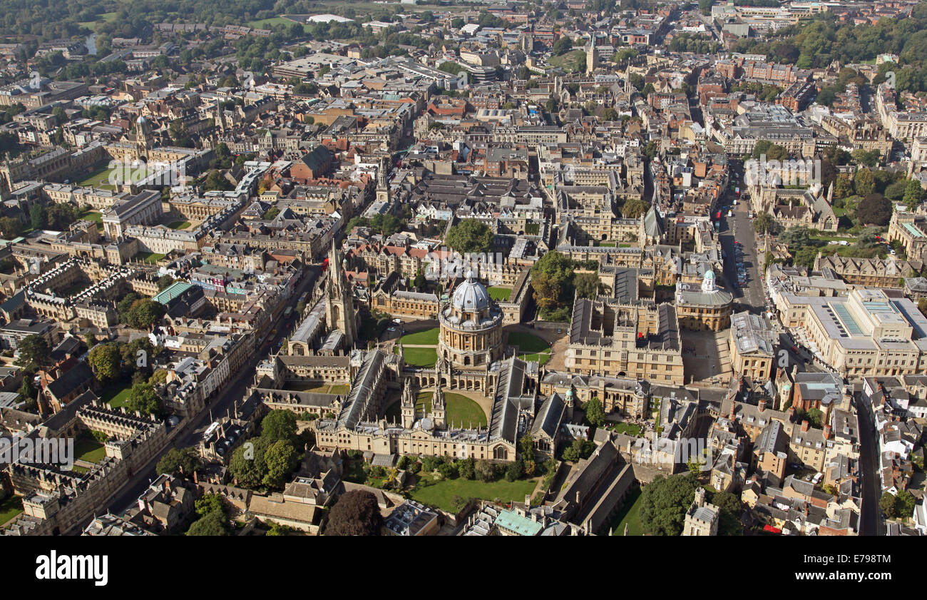 aerial view of Oxford city centre with University Colleges and the Radcliffe Camera & Bodleian Library prominent Stock Photo