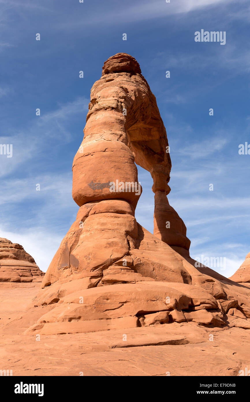 red sandstone arch geological phenomenon in Utah Stock Photo