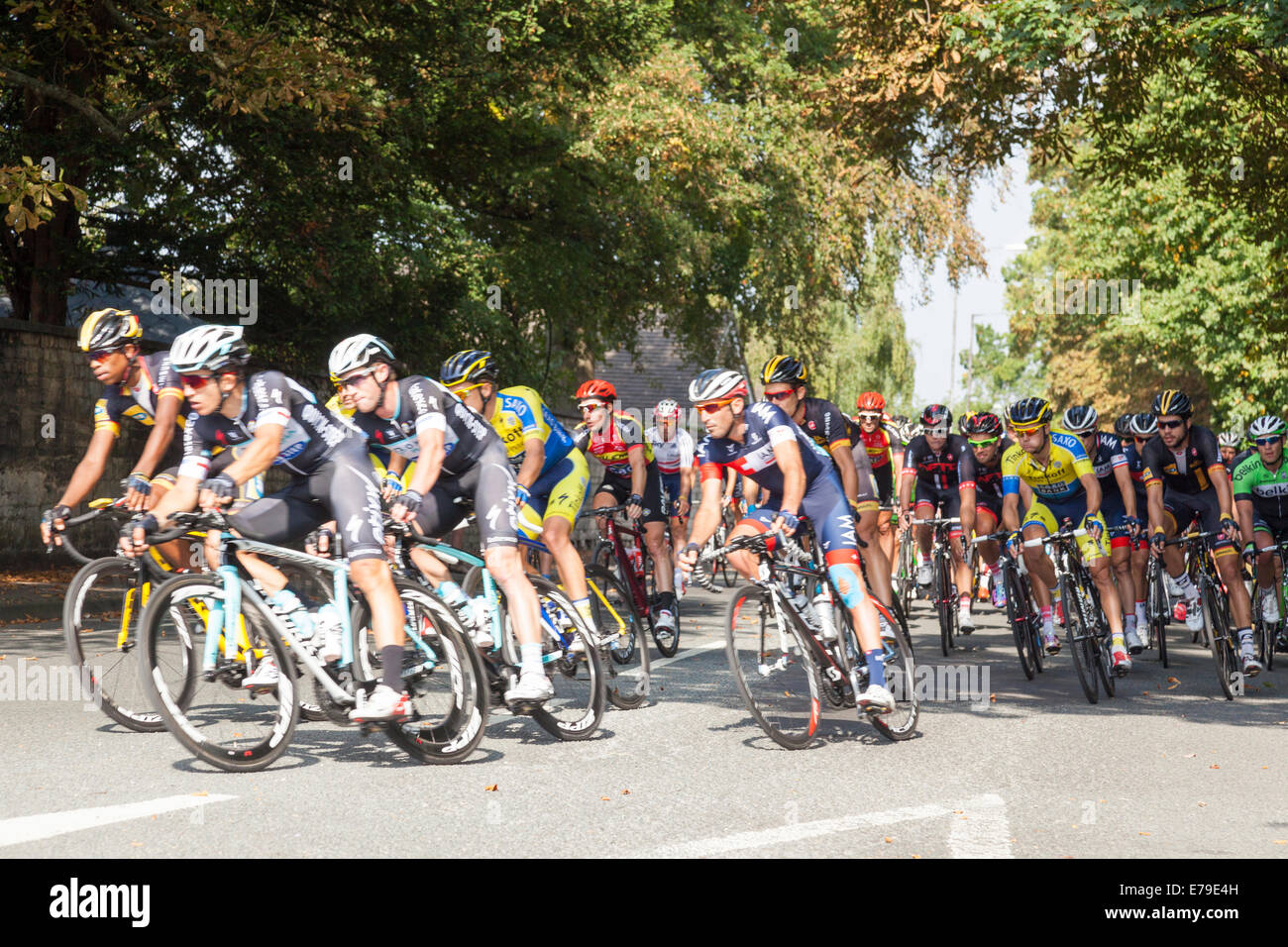 Cheltenham, UK. 10th Sep, 2014. Cylists riding the Tour of Britain