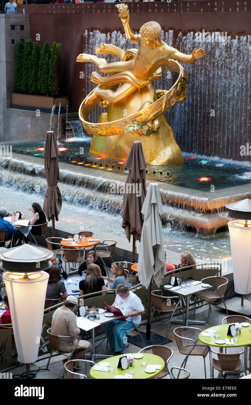 10 Rockefeller Plaza High Resolution Stock Photography and Images - Alamy