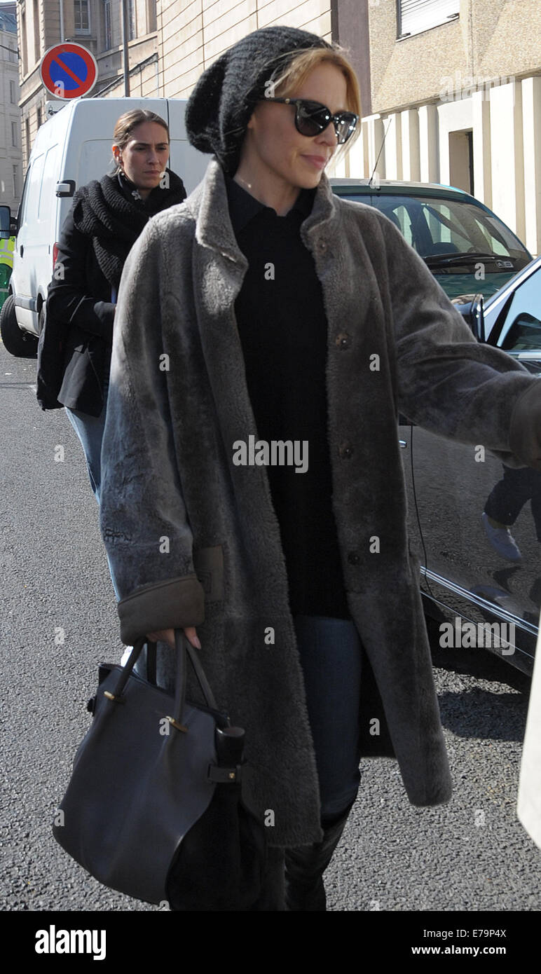 Kylie Minogue arrives at Paris Gare du Nord Featuring: Kylie Minogue