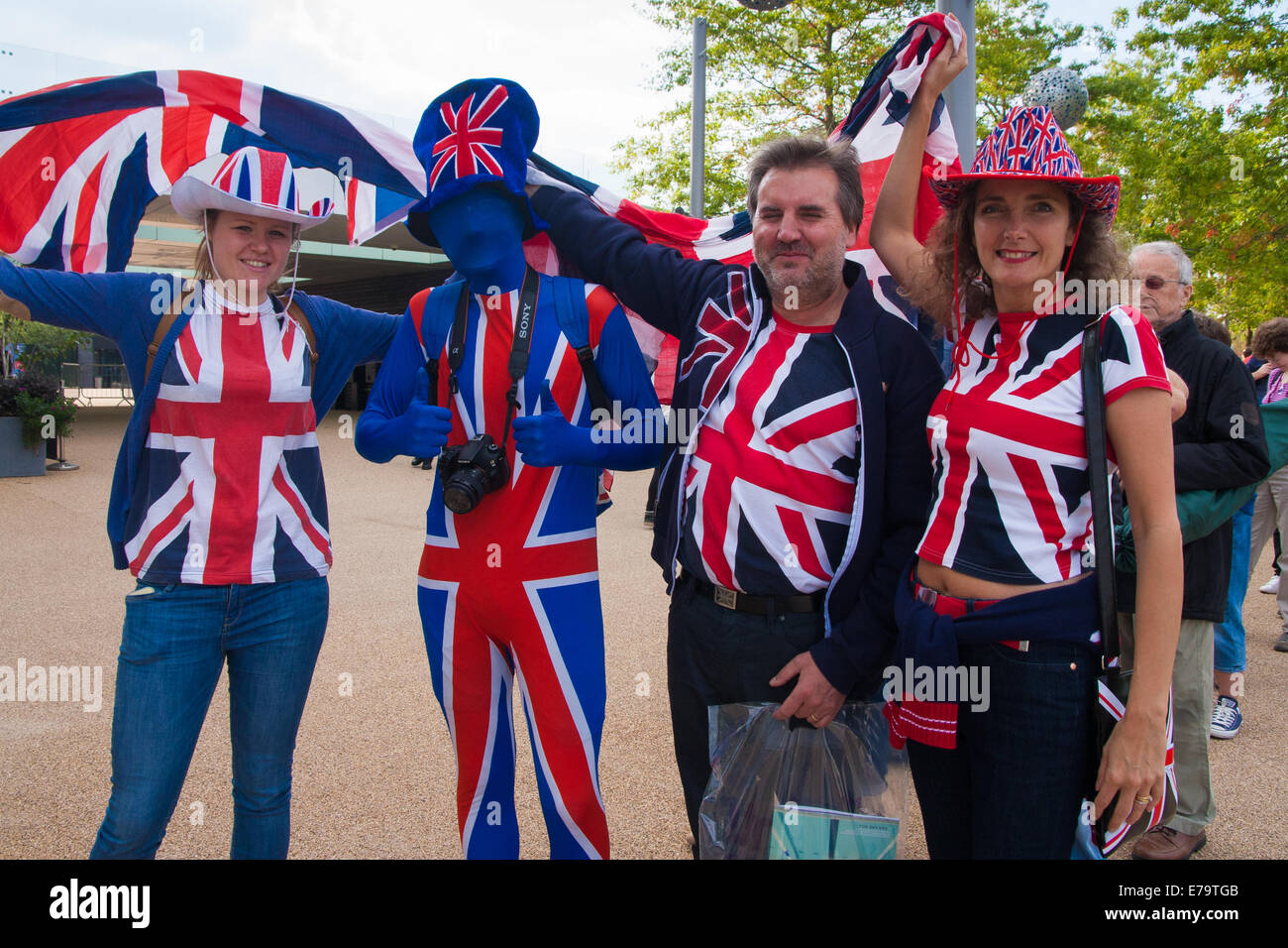 Queen Elizabeth Olympic Park, London, UK. 10th Sep, 2014. The McCarron Family show their colours ahead of the opening ceremony for the Invictus Games, where over 400 competitors from 13 nations will take part in an international sporting event for wounded, injured and sick Servicemen and women. Credit:  Paul Davey/Alamy Live News Stock Photo