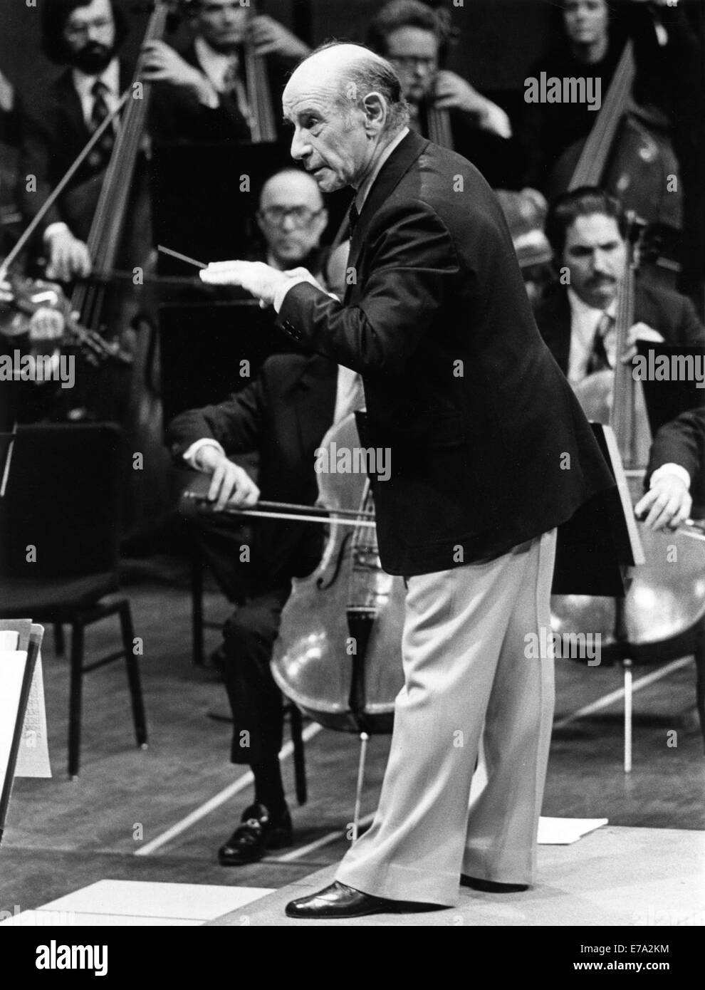 Erich Leinsdorf (1912-1993) Austrian-born American Conductor, Portrait with New York Philharmonic Orchestra, 1978 Stock Photo