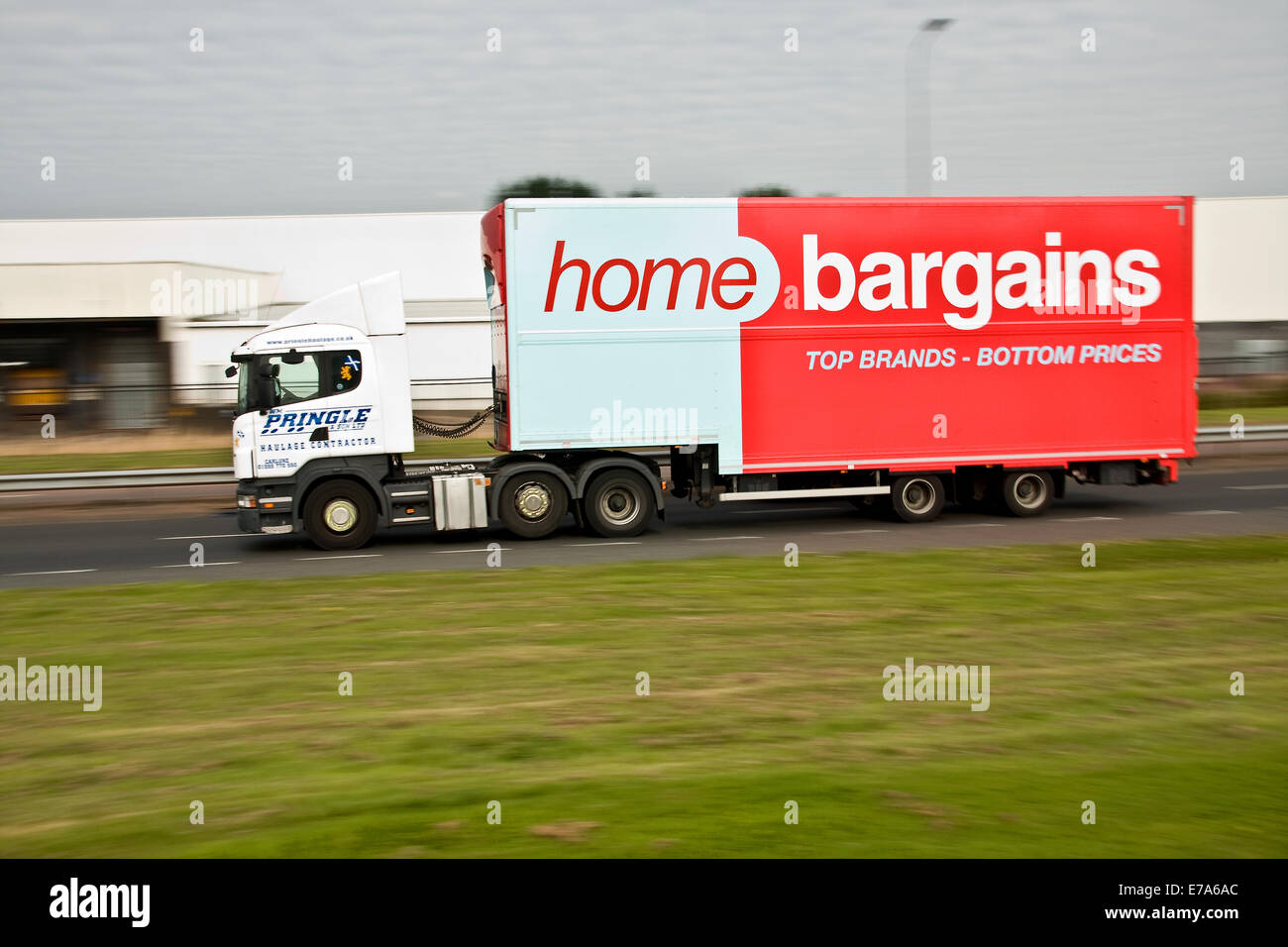 Home bargains lorry hires stock photography and images Alamy