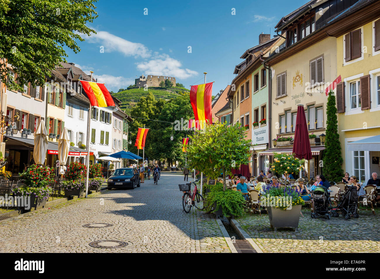 Pedestrian zone and restaurants, Staufen im Breisgau, Markgräflerland, Black Forest, Baden-Württemberg, Germany Stock Photo