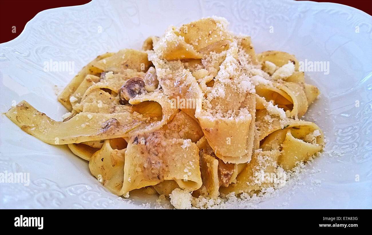 Italian recipe king size noodles (tagliatelle or fettuccine) with