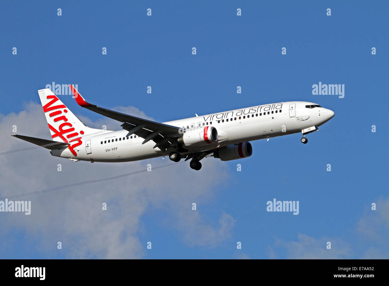 Virgin Australia aircraft preparing to land at Adelaide Airport ...