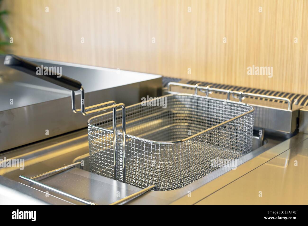 clean deep fryer Stock Photo Alamy