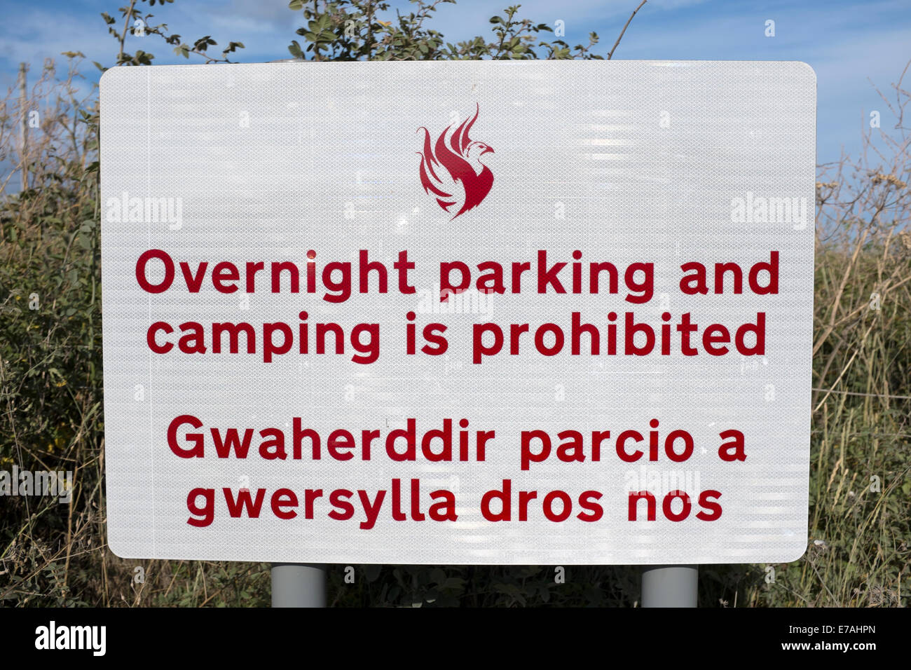Overnight Parking Prohibited Car Park Welsh Sign Stock Photo