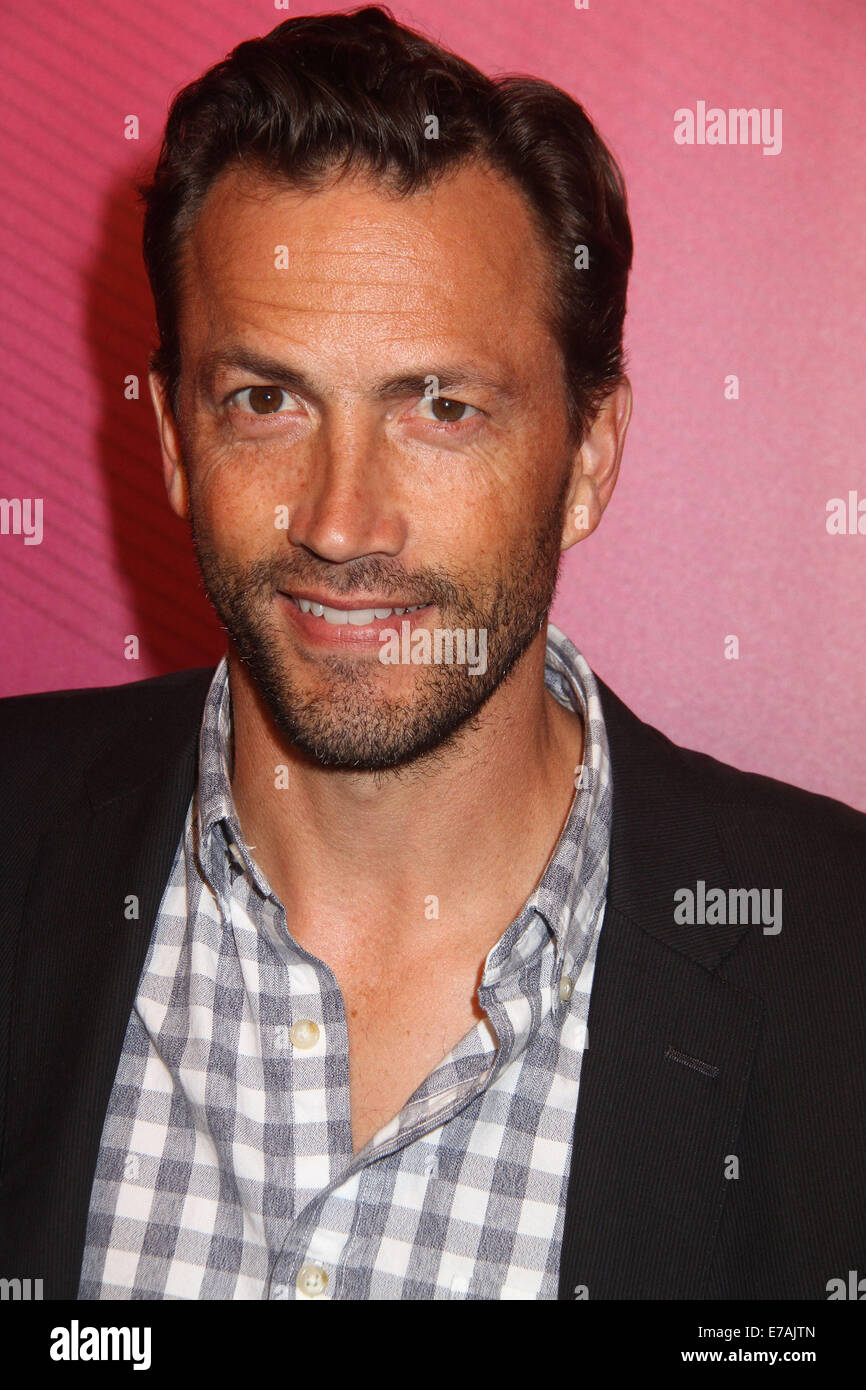 Andrew shue hi-res stock photography and images - Alamy