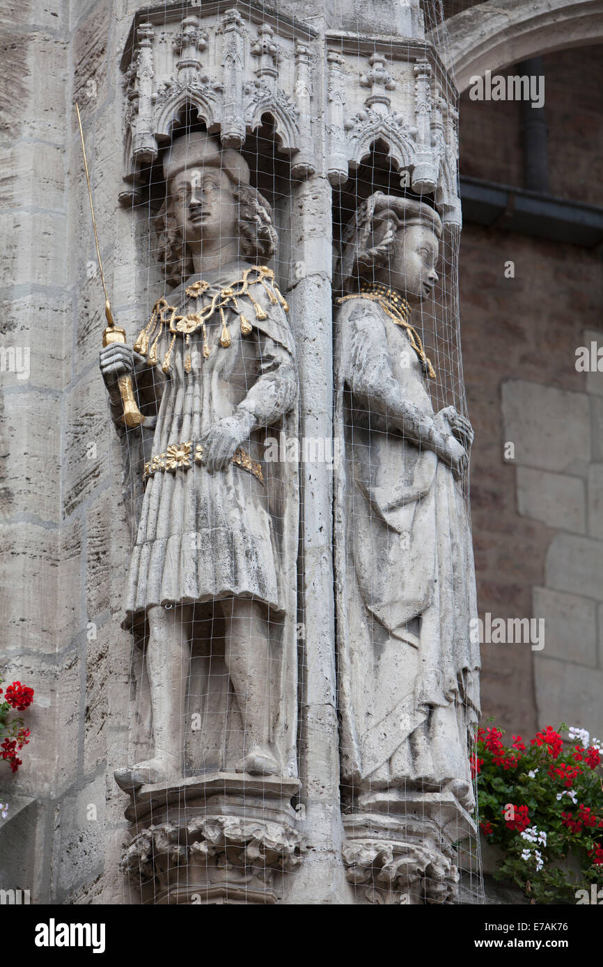 William of Brunswick-Lüneburg and Helen, historic Town hall, Old town market square, Brunswick, Lower Saxony, Germany Stock Photo