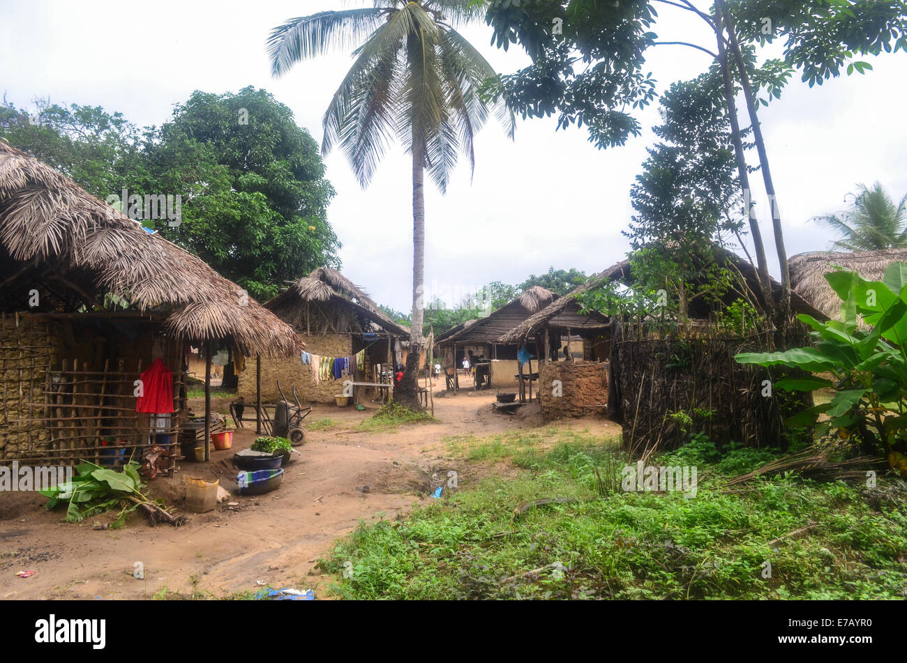 A village in Liberia, close to Sawilo, about 20 km from the border with Sierra Leone, in the province of Grand Cape Mount Stock Photo