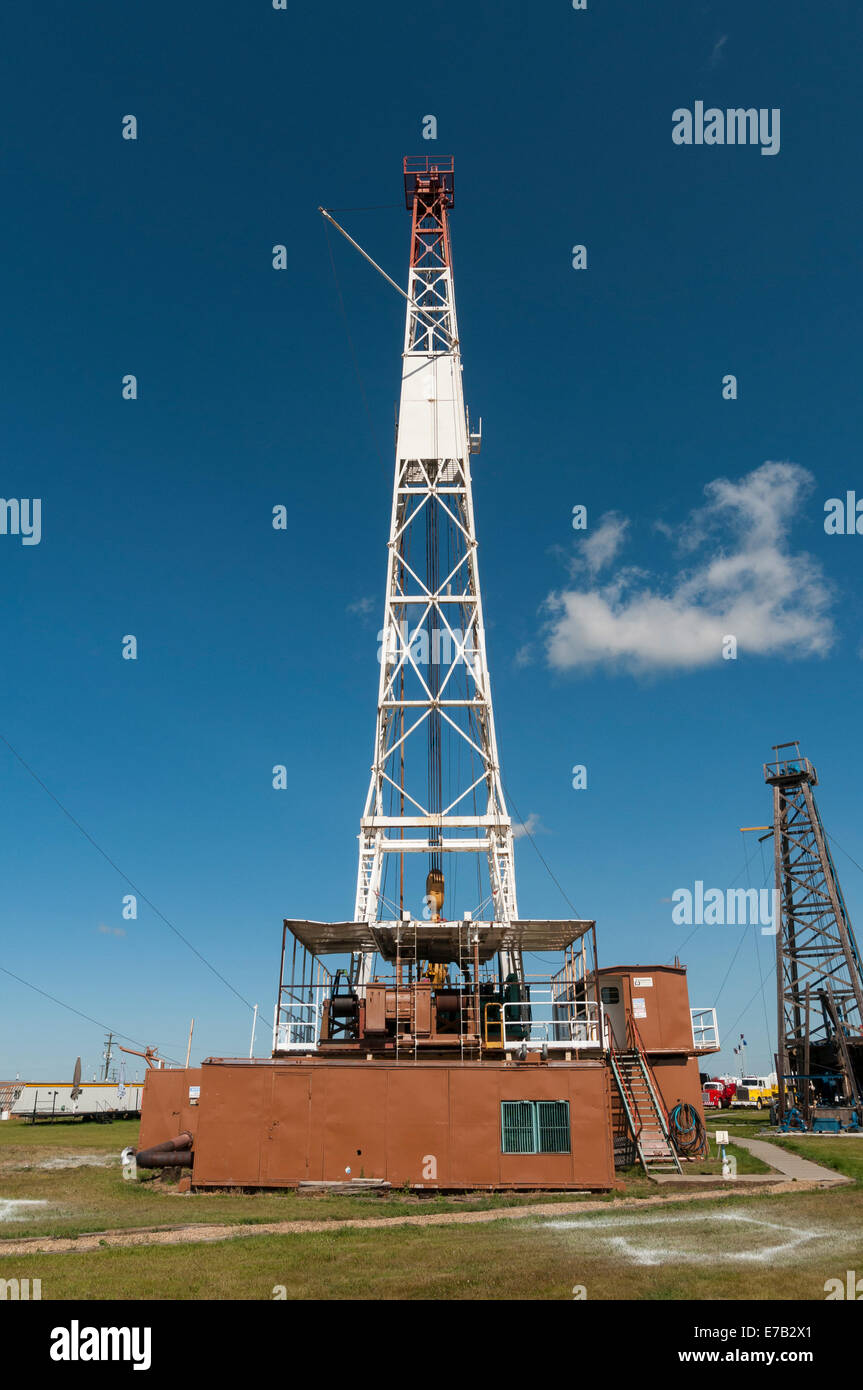 Elk203-5484v Canada, Alberta, Devon, Canadian Petroleum Discovery Center, drilling rig derrick Stock Photo