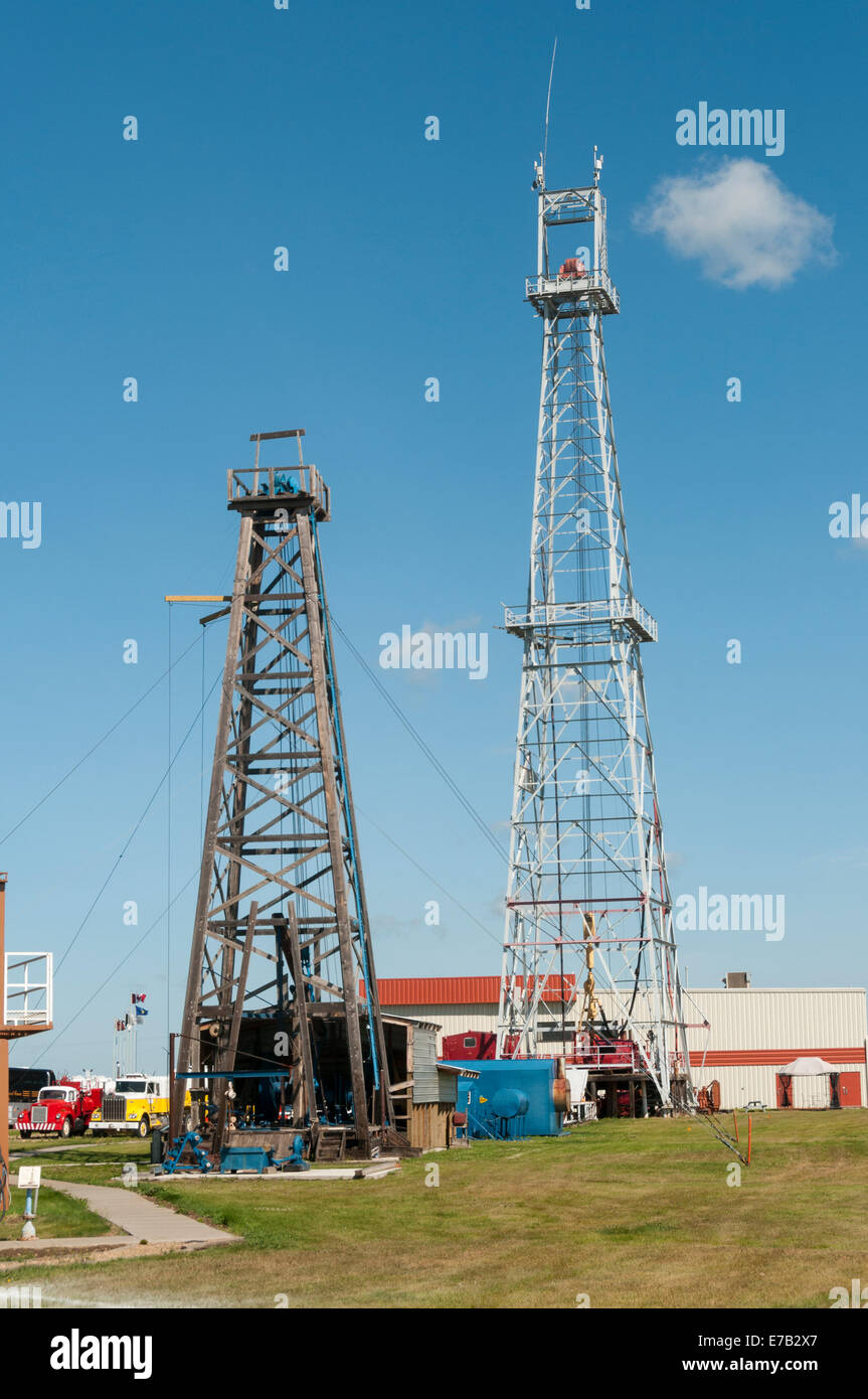 Elk203-5494v Canada, Alberta, Devon, Canadian Petroleum Discovery Center, drilling rig derrick Stock Photo